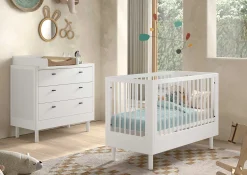 Babyzimmer Forrest: Babybett 60x120cm, Kommode mit Windelregal - Weißbuche
