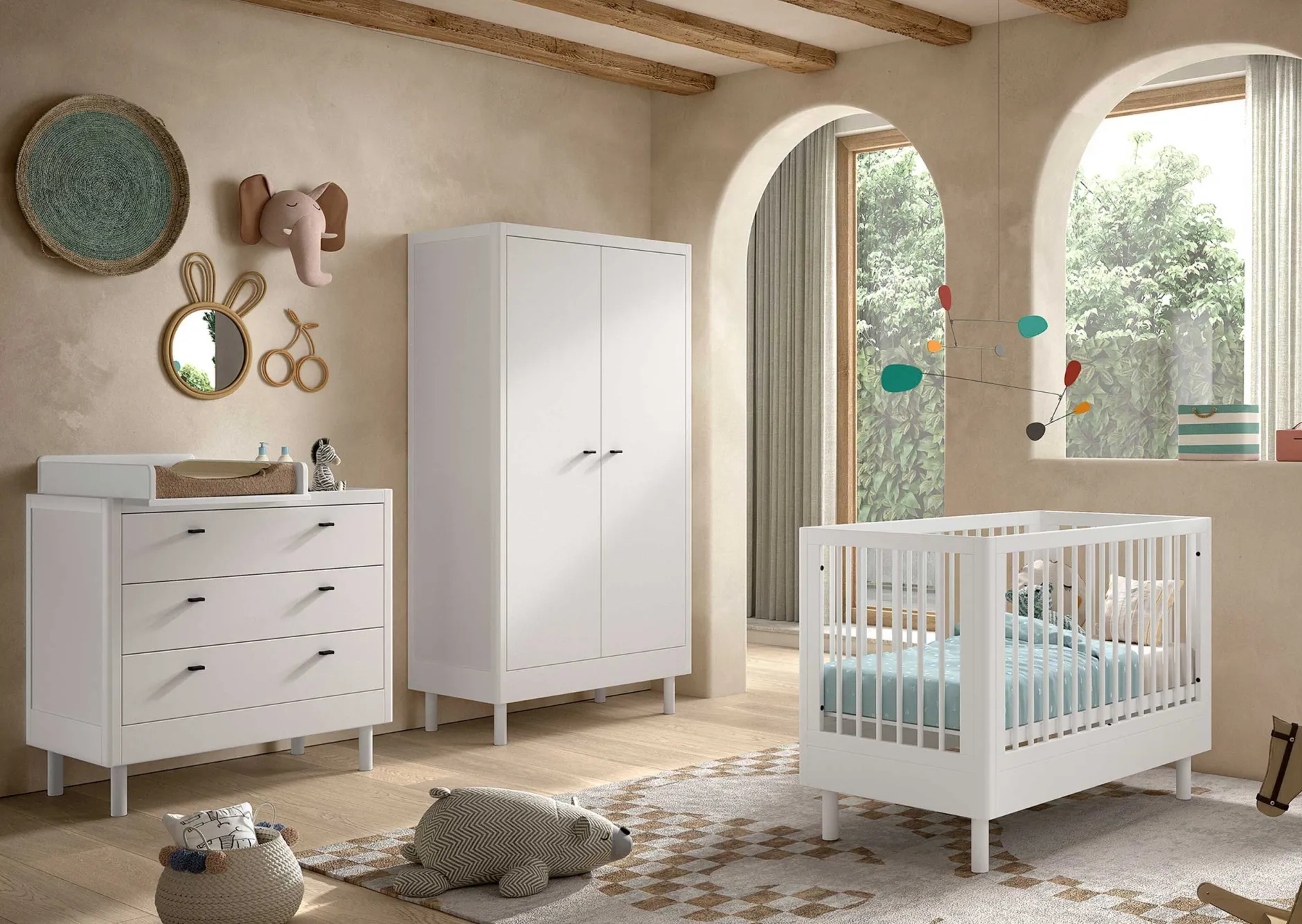 Babyzimmer Forrest: Babybett 60x120cm, Kommode mit Windelregal, Kleiderschrank - Weißbuche