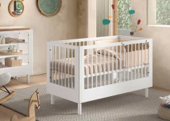 Babyzimmer Forrest: Babybett 70x140cm, Kommode mit Windelregal, Kleiderschrank - Weißbuche