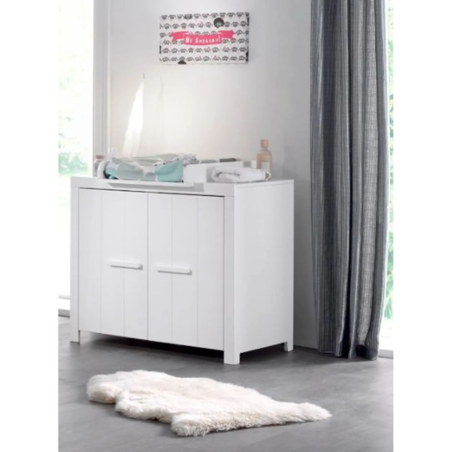 Babyzimmer-Set Billy - Dreitüriger Kleiderschrank, Kommode, Wickeltisch und Babybett - MDF/Weiß