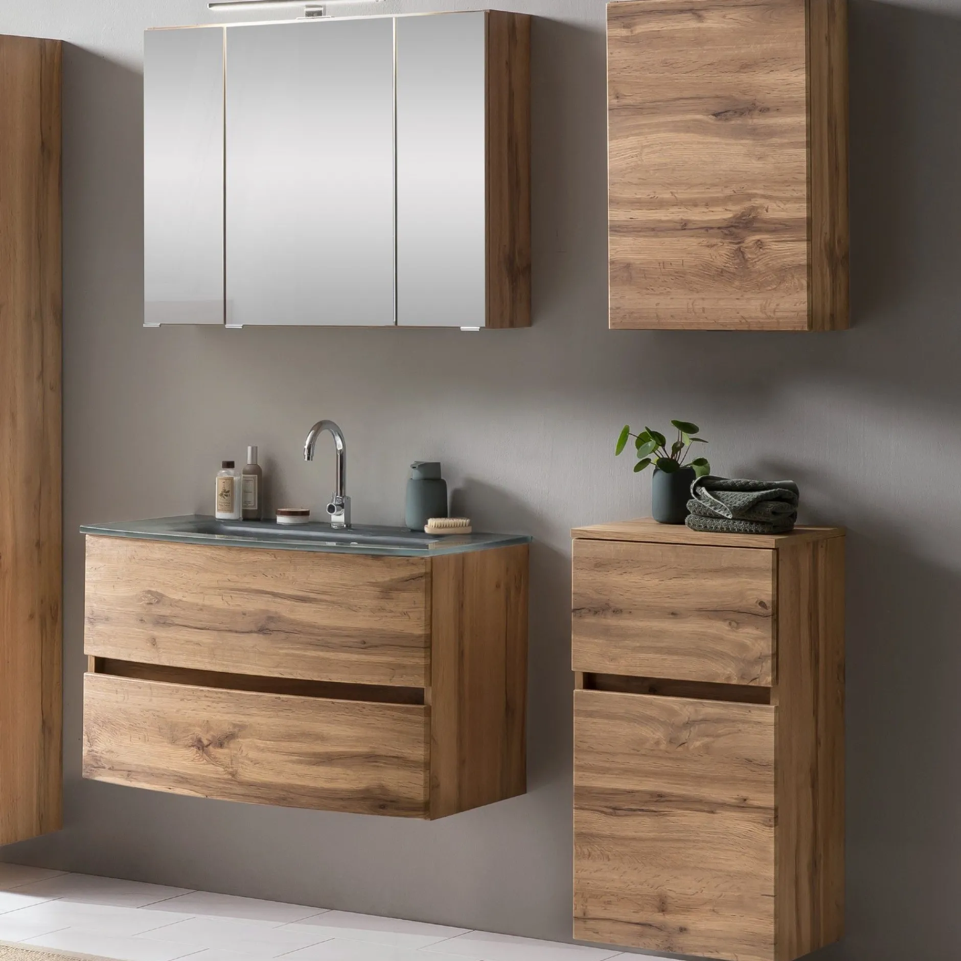 Badkombination Kornel 8 4-teilig mit grauem Waschbecken - Eiche