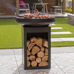 Barbecue Pallas mit Holzlager und gusseiserner Plancha - schwarz