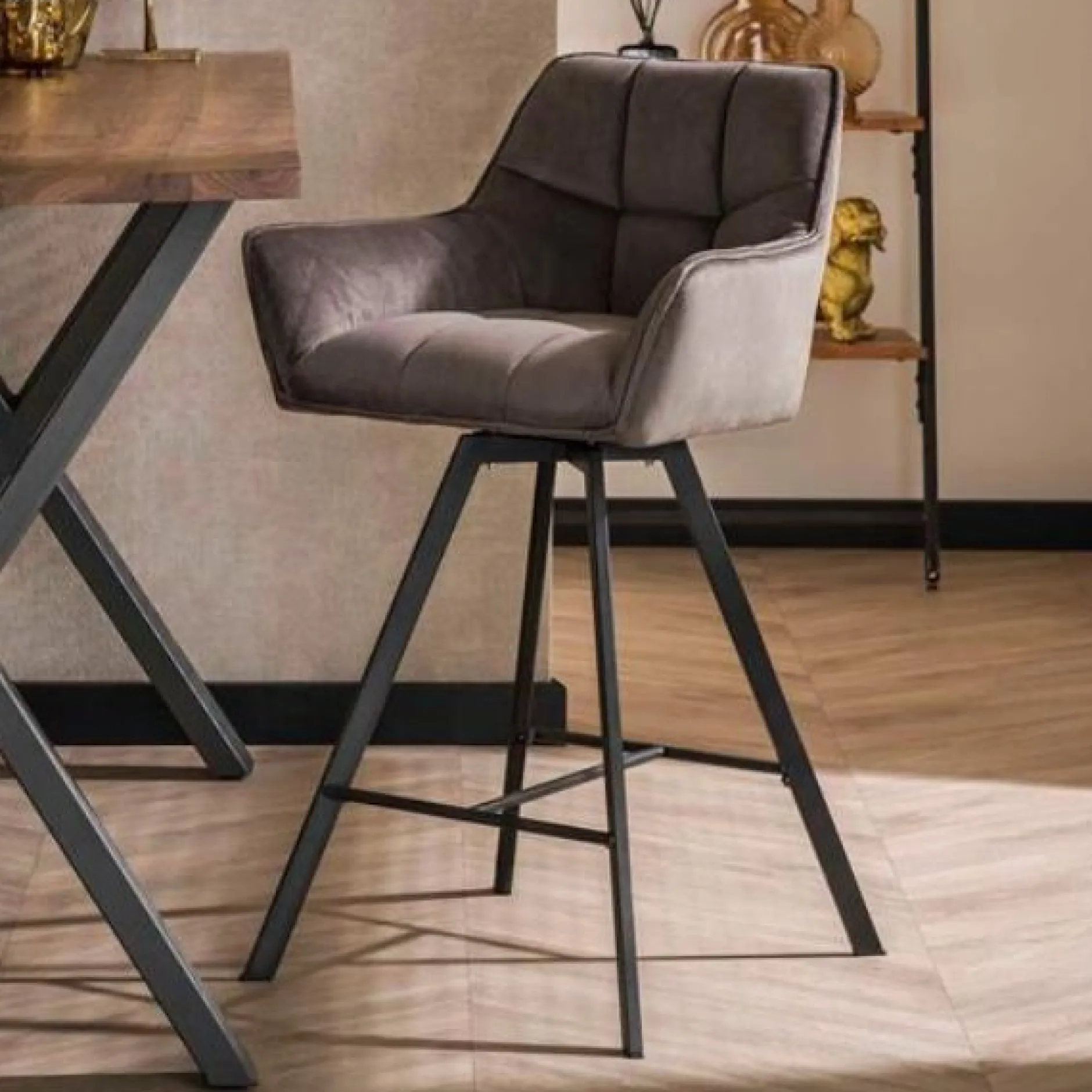 Barhocker Hargreaves | 53 x 57 x 96 cm | Anthrazit