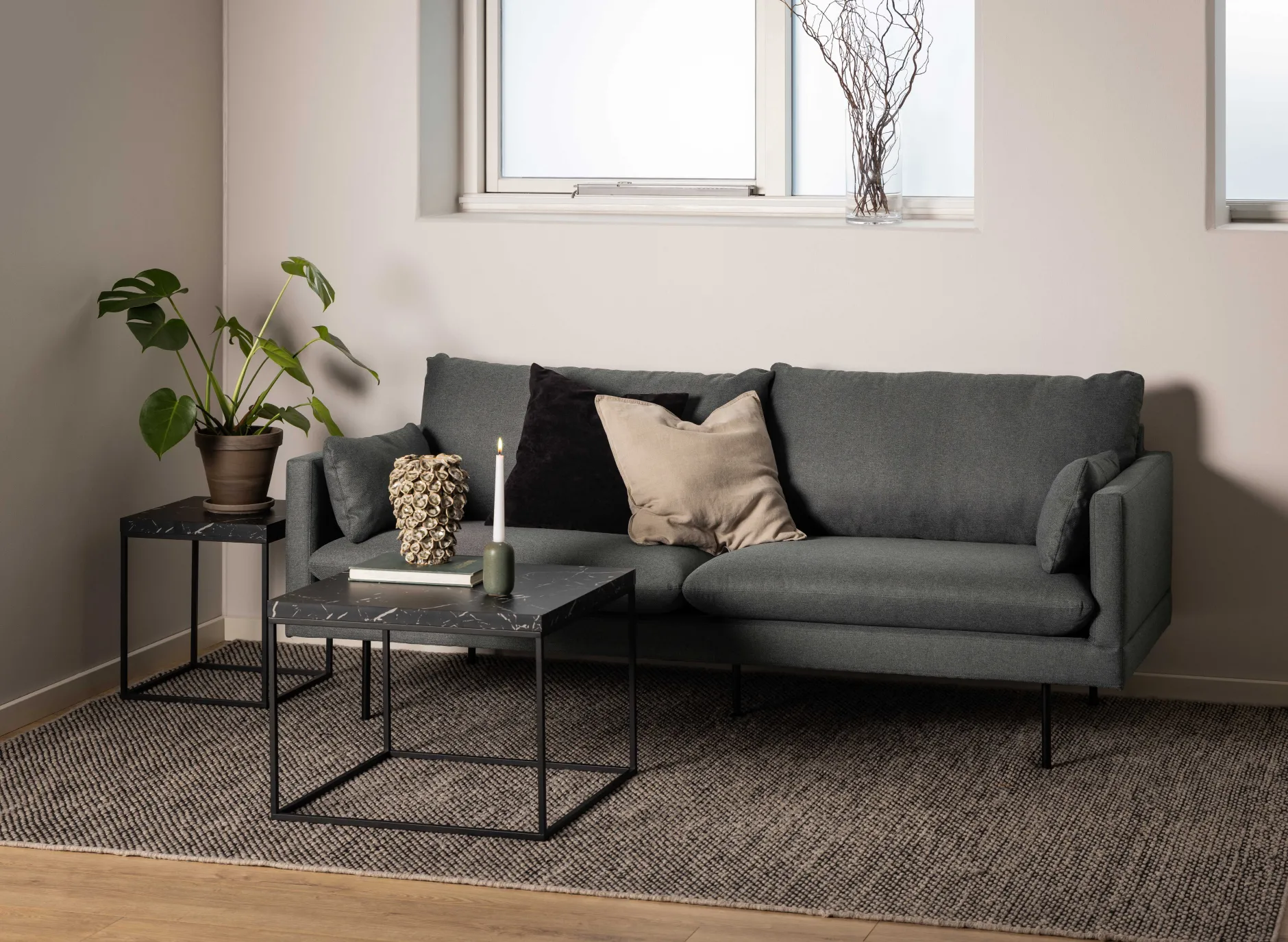 Barossa Couchtisch - 40x40x45cm - schwarzer Marmor