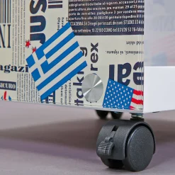 Beistelltisch Flagcube auf Rädern