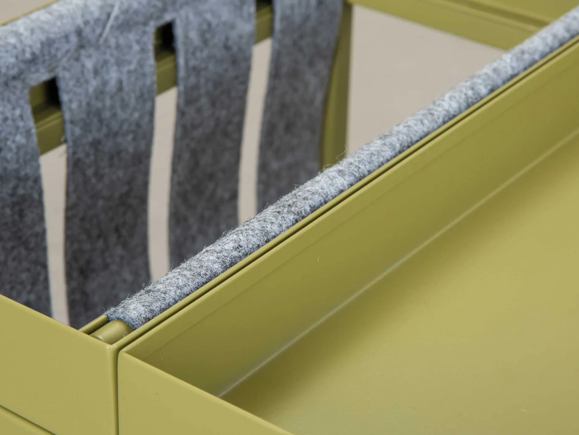 Beistelltisch Nubis 35x35 - oliv/grau