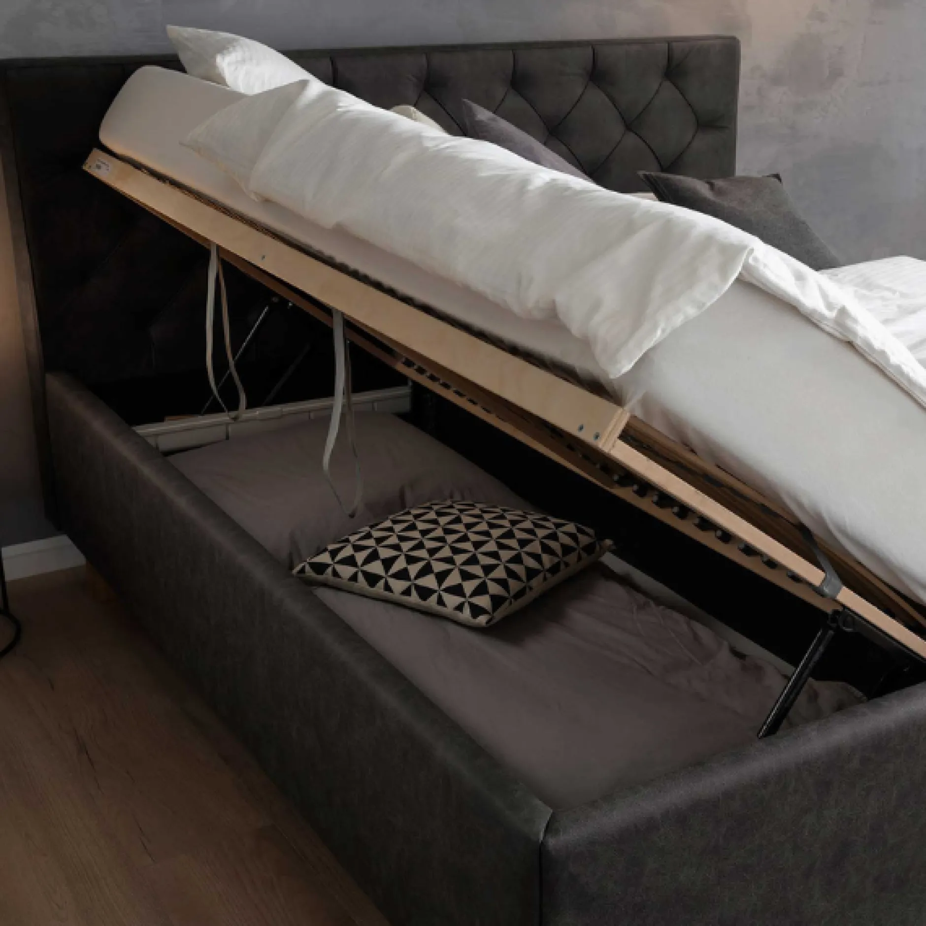 Bett San Marino 160x200cm mit Stauraum Kunstleder - anthrazit/eik