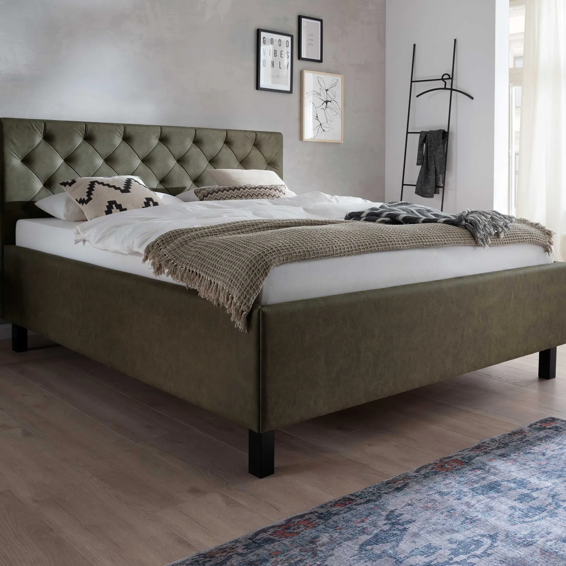 Bett San Marino 180x200cm mit Stauraum Kunstleder - grün/schwarz