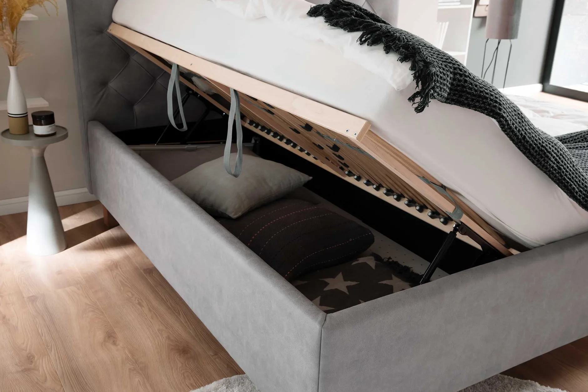 Bett San Marino 160x200cm mit Stauraum Kunstleder - grau/gelb
