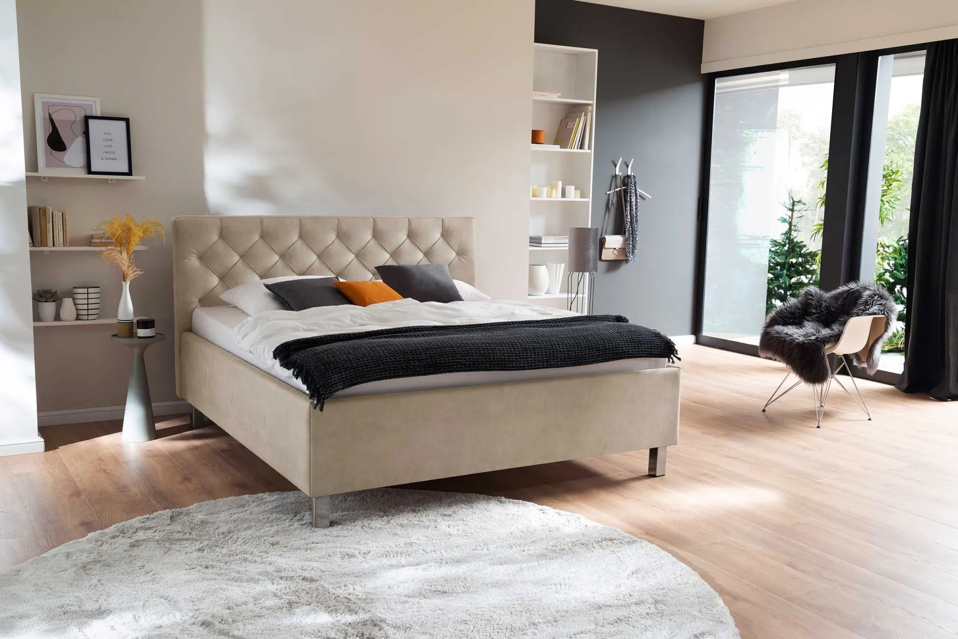 Bett San Marino 160x200cm mit Stauraum Kunstleder - beige/chrom