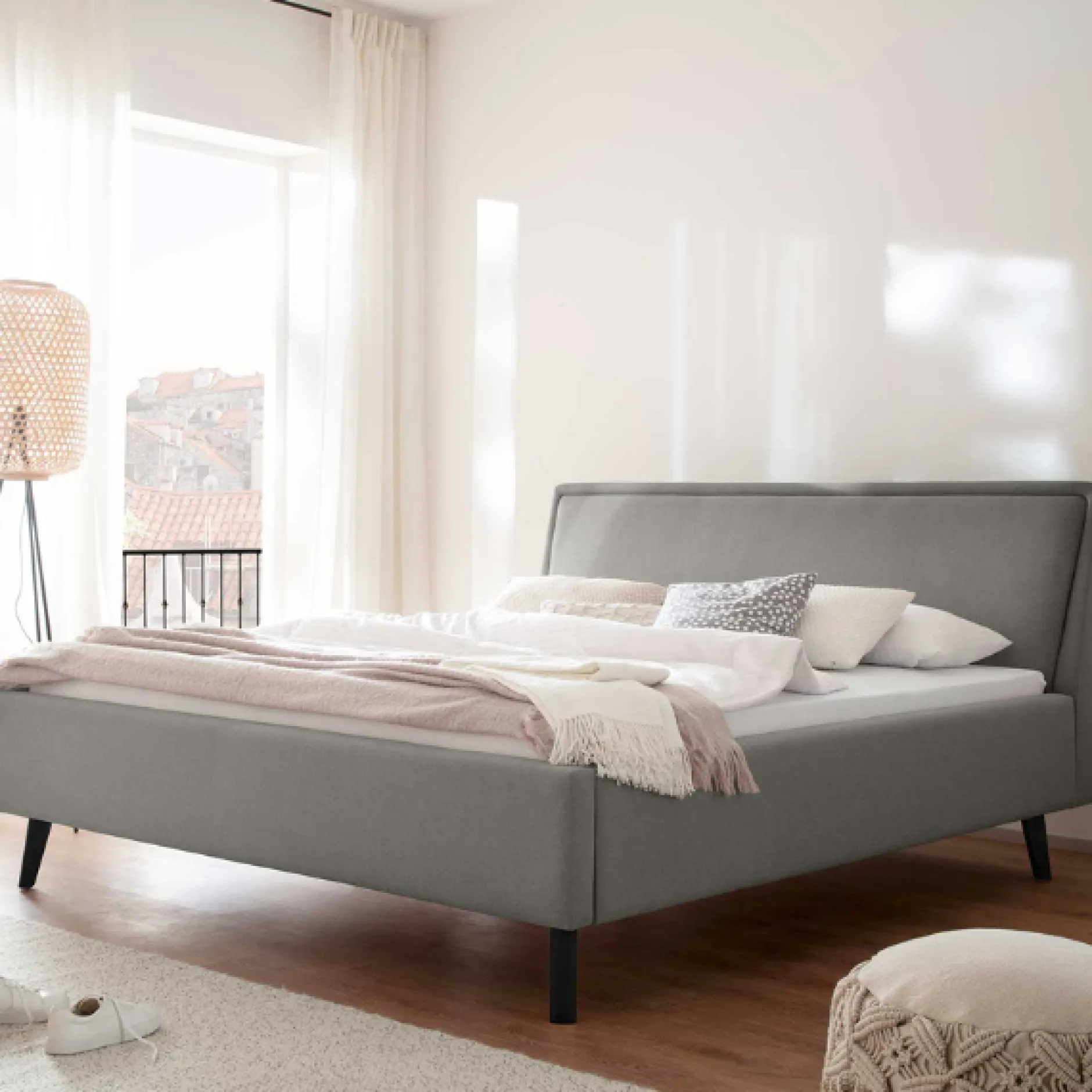 Doppelbett Estee 180x200cm mit Stauraum - hellgrau/schwarz