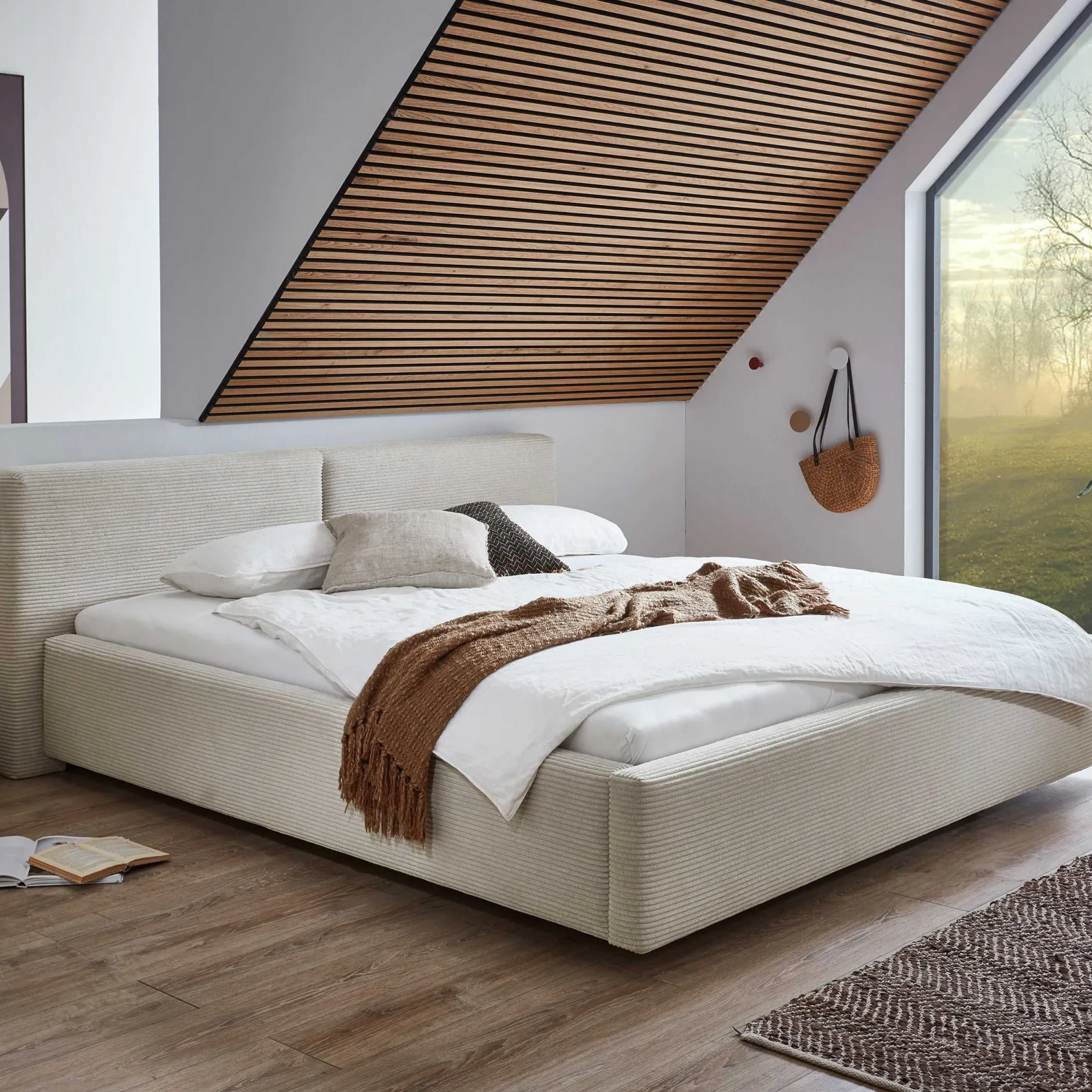 Doppelbett Kubrik 180x200cm mit Stauraum und Matratze - beige gerippter Samt