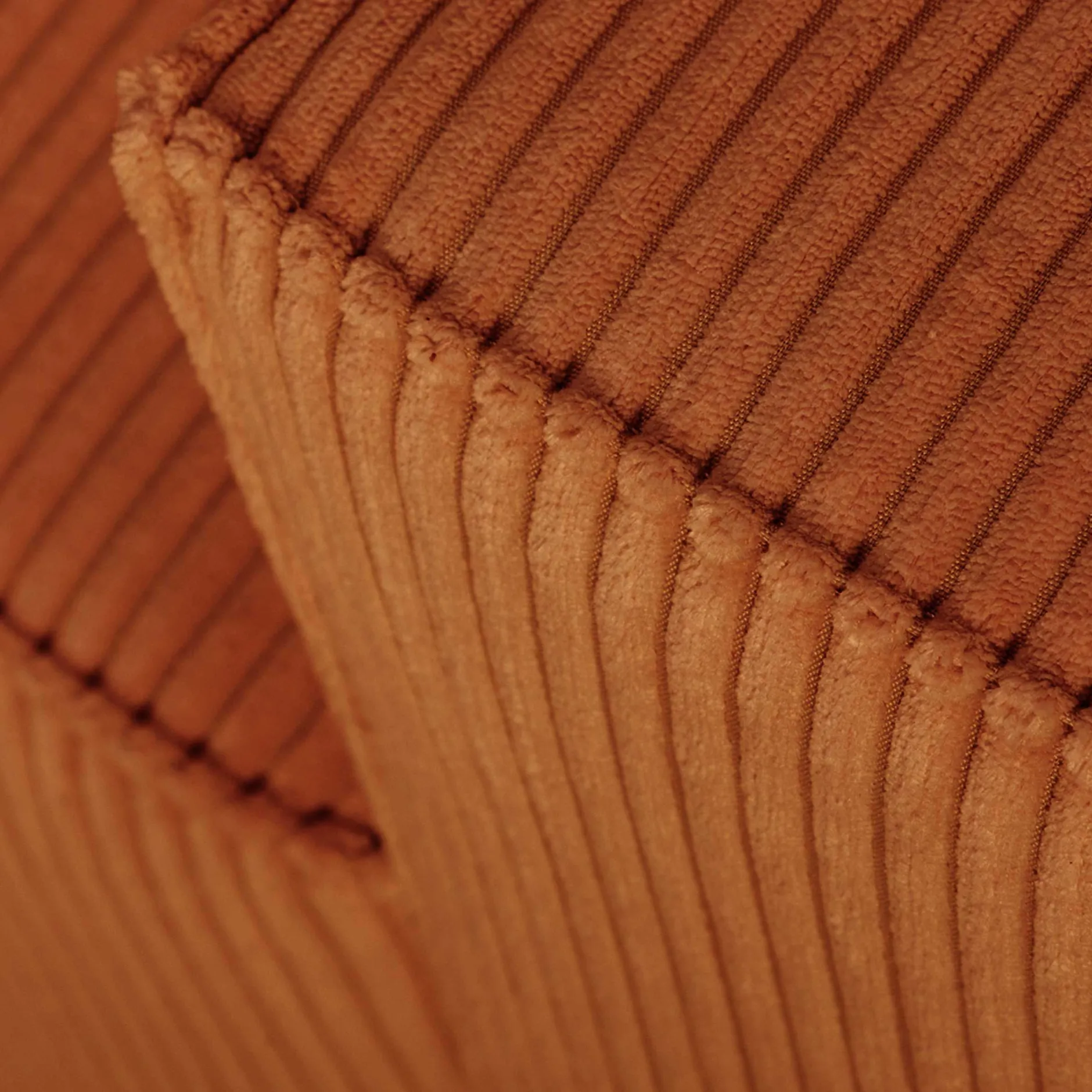 Ecksofa Josh links - mit Stauraum - terracotta gerippter Samt