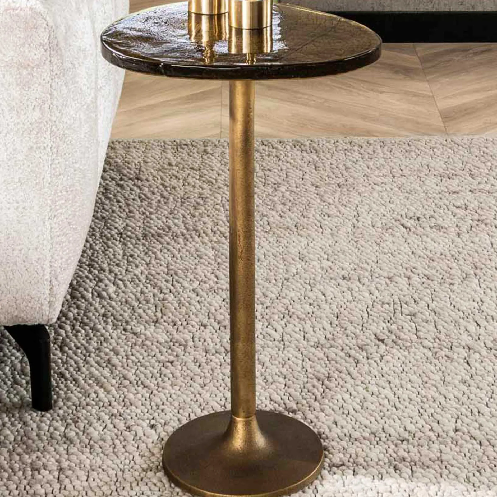Eclipse L Beistelltisch Antique Gold Finish