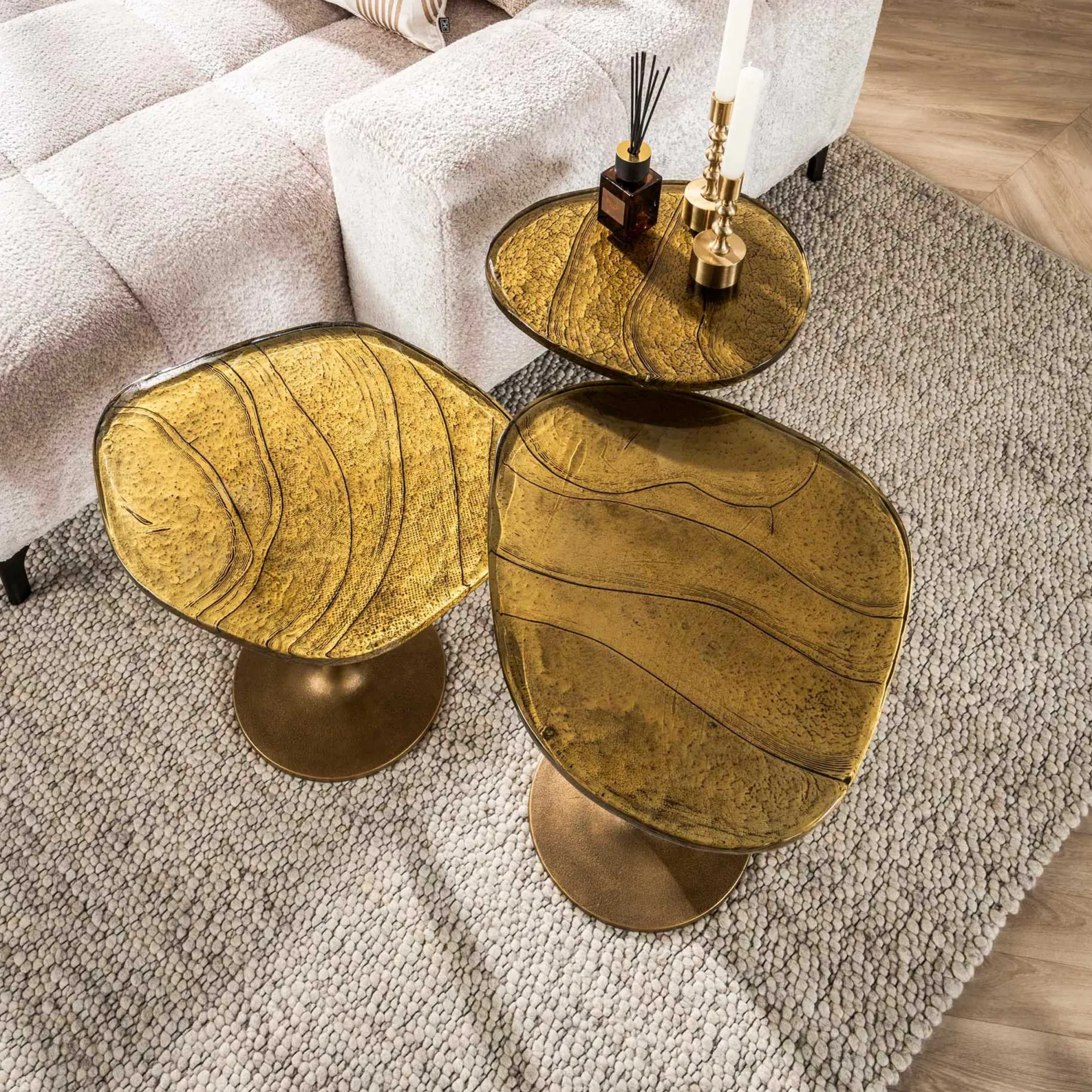 Eclipse L Beistelltisch Antique Gold Finish