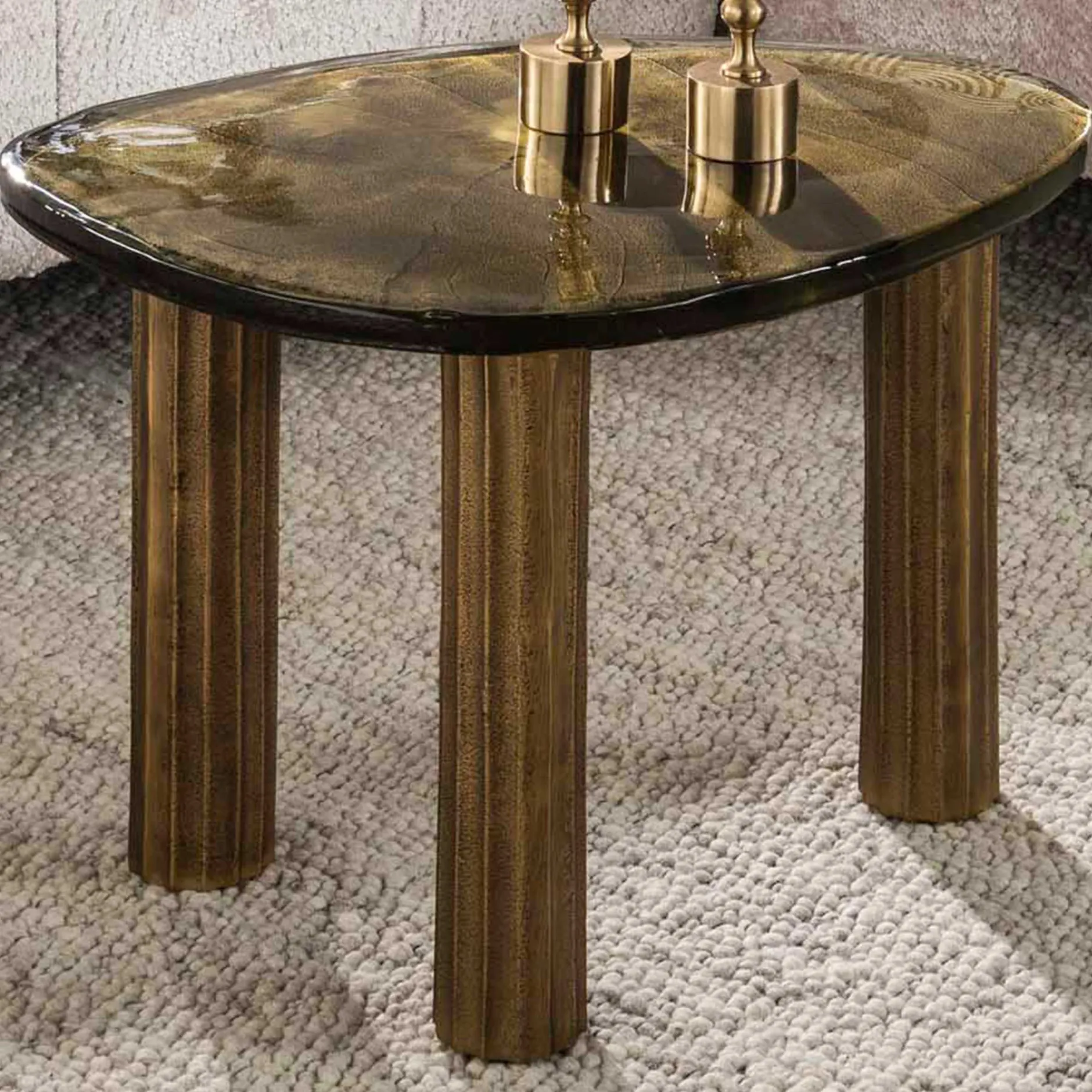 Eclipse M Couchtisch in Antikgold