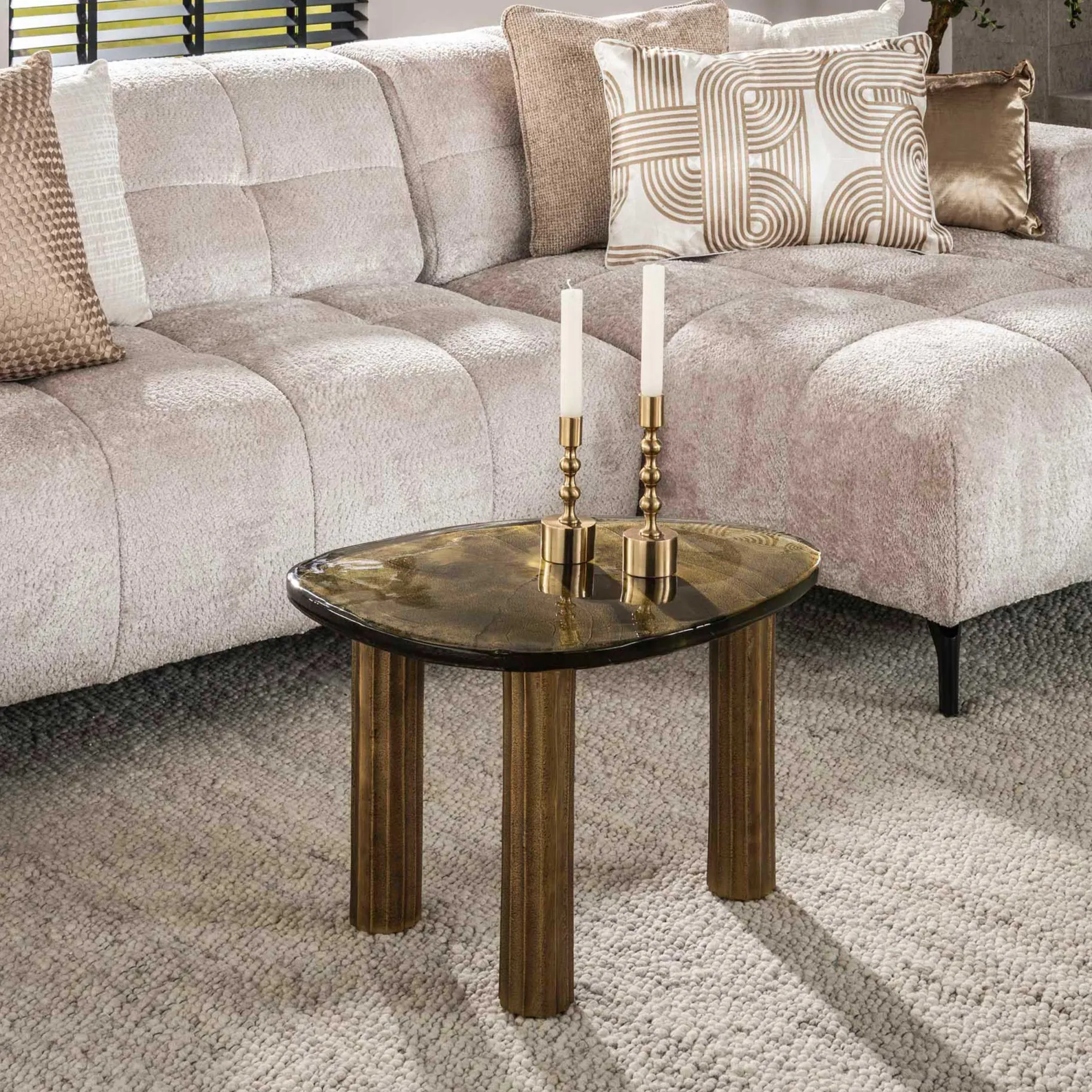 Eclipse M Couchtisch in Antikgold