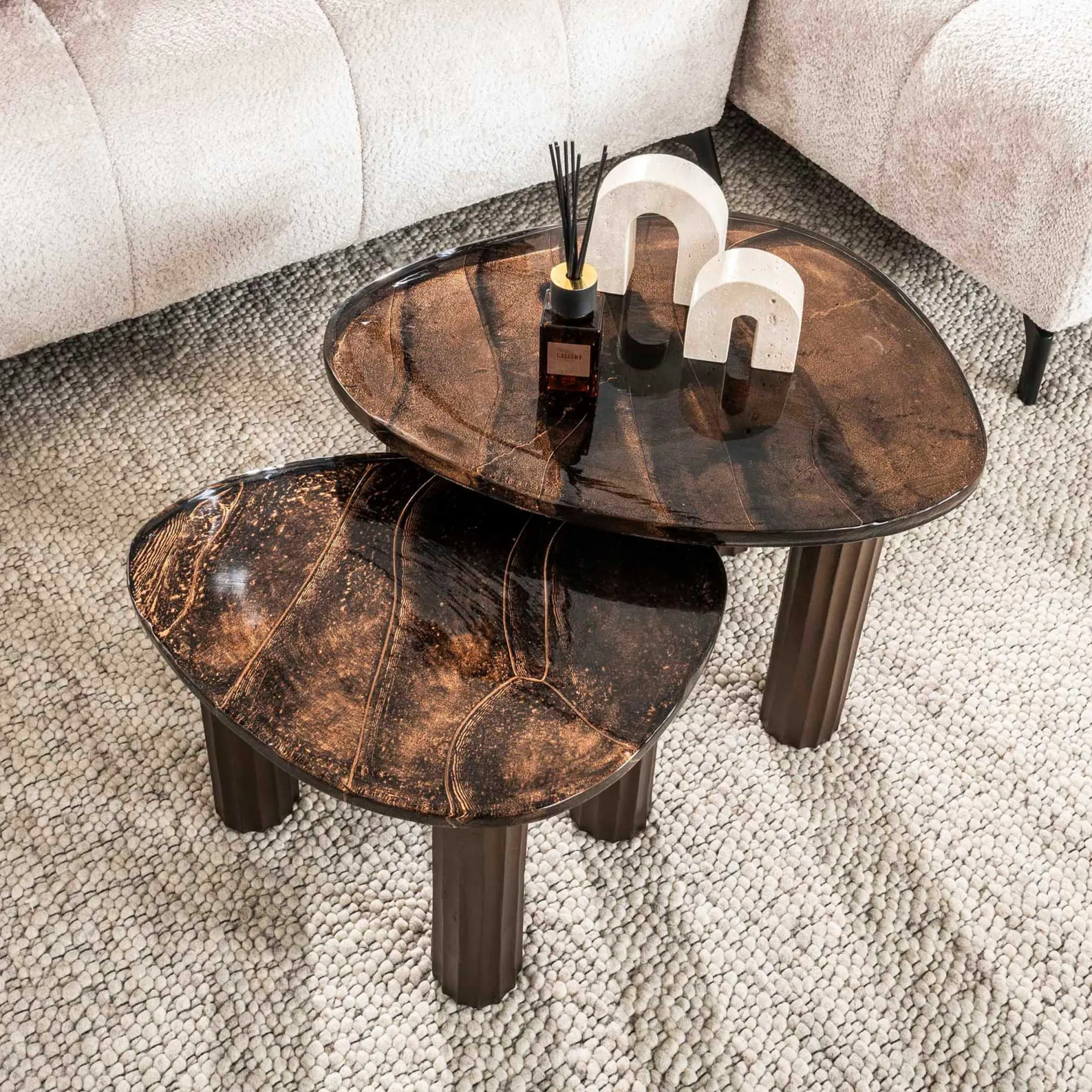 eleganter Eclipse S Couchtisch in Antik-Kupfer