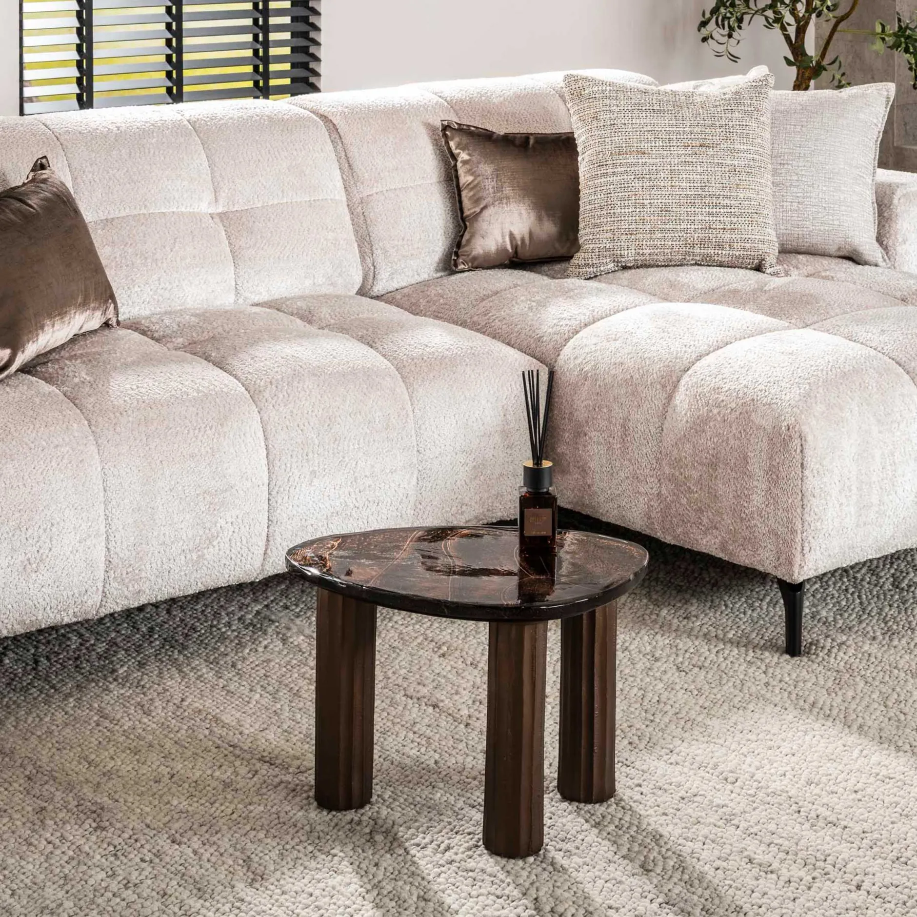 eleganter Eclipse S Couchtisch in Antik-Kupfer