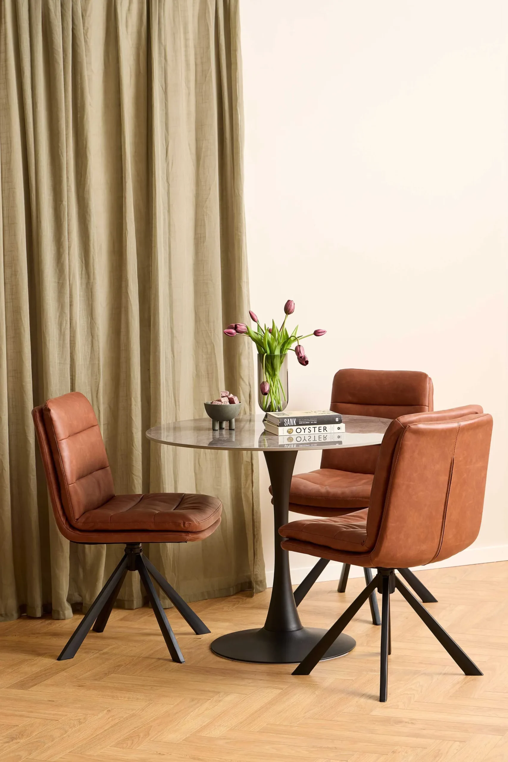 Esszimmerstuhl Dean - 47x57x85cm - Kunstleder - cognac