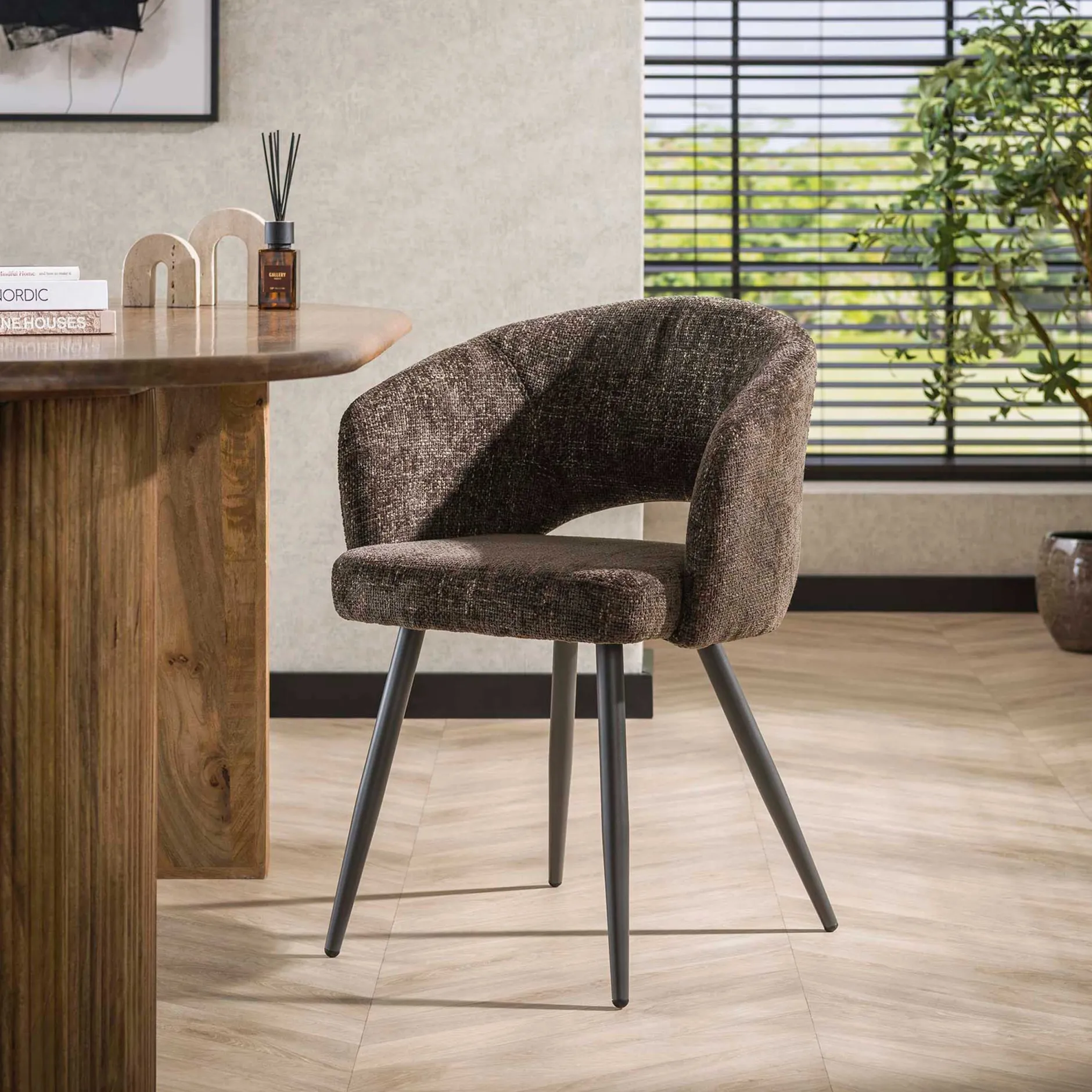 Esszimmerstuhl Saloon - 58x56x81cm - brauner Stoff