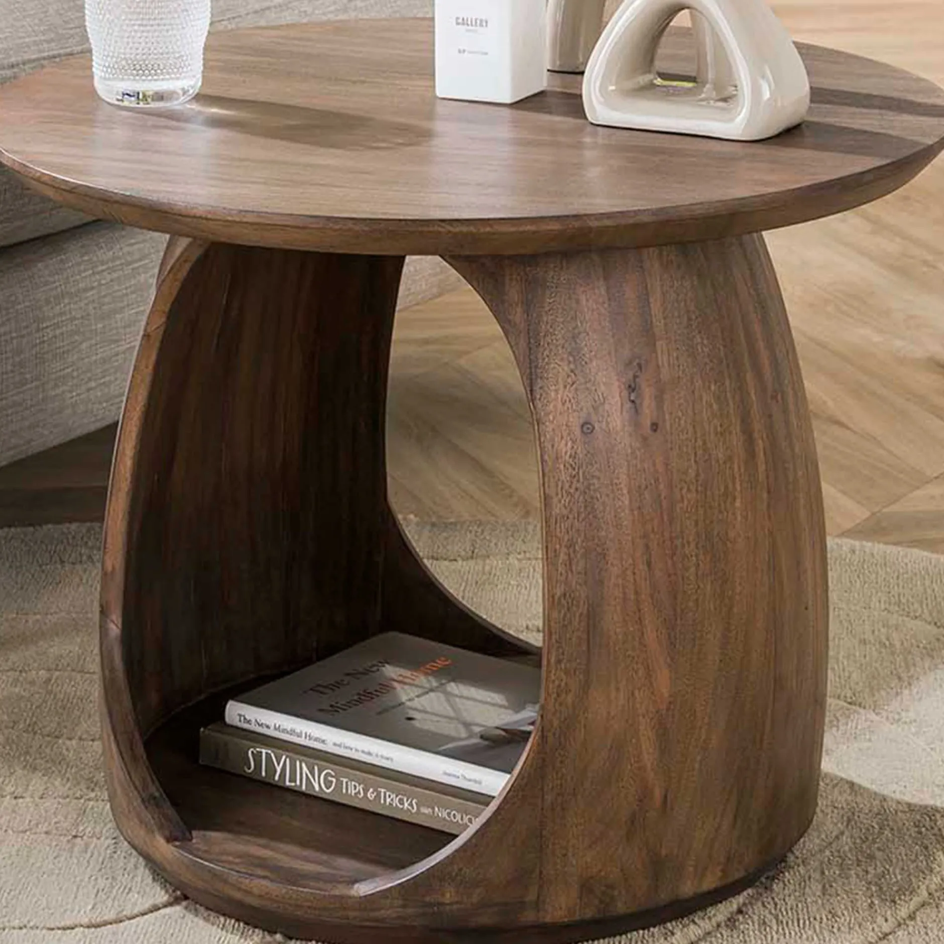 Flow Solid M Beistelltisch: Acacia Glaze Brown