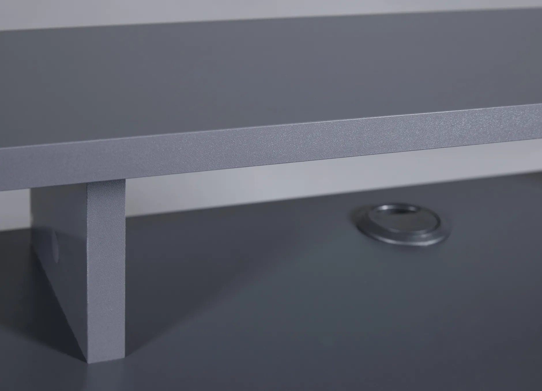 Gaming-Tisch Match Point | 160 x 91 x 76,5 cm | Farbe: Anthrazit | Mit Ablagefläche