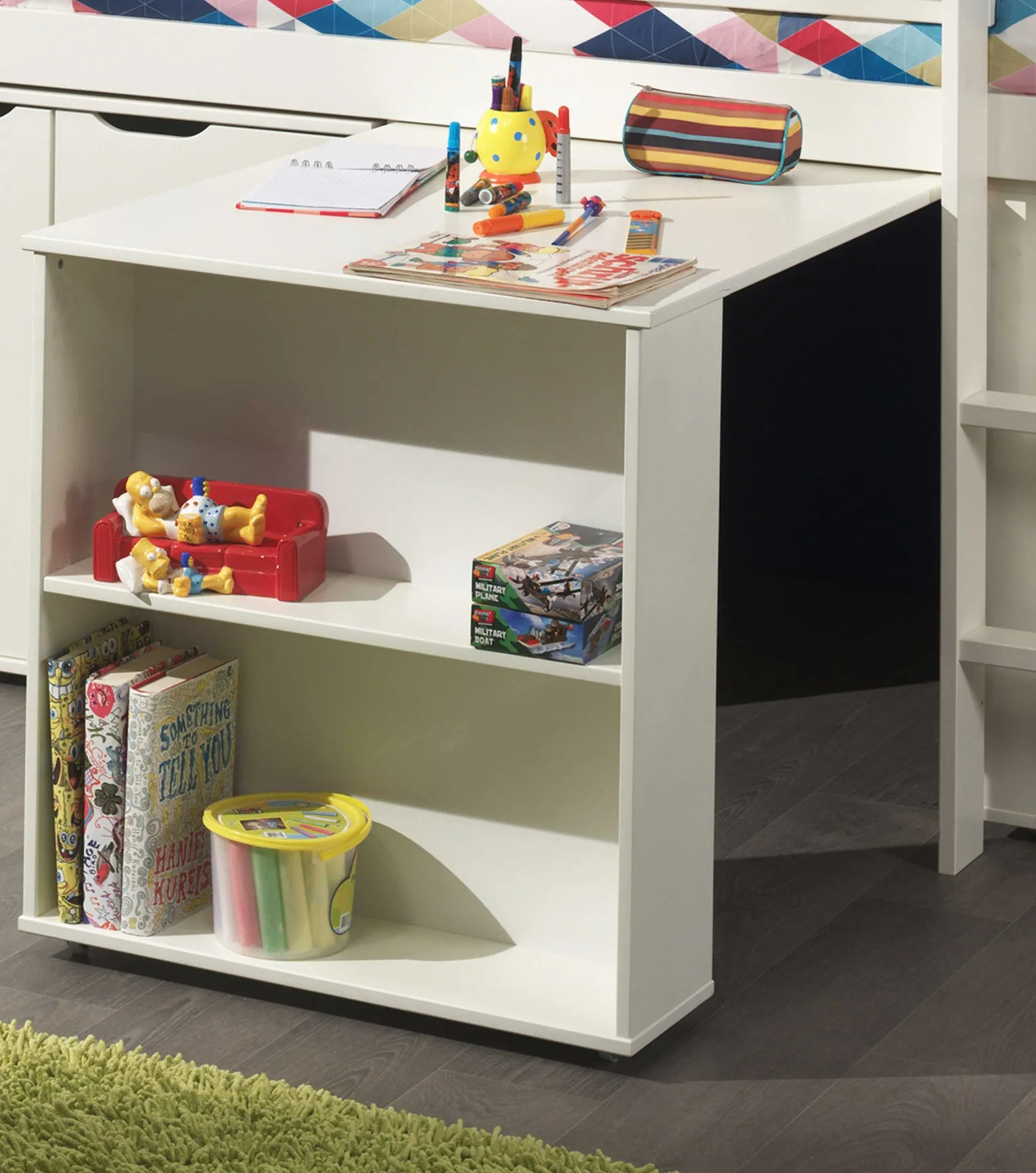 Halbhochbett Charlotte mit Regal, Schreibtisch und Kommode - weiß
