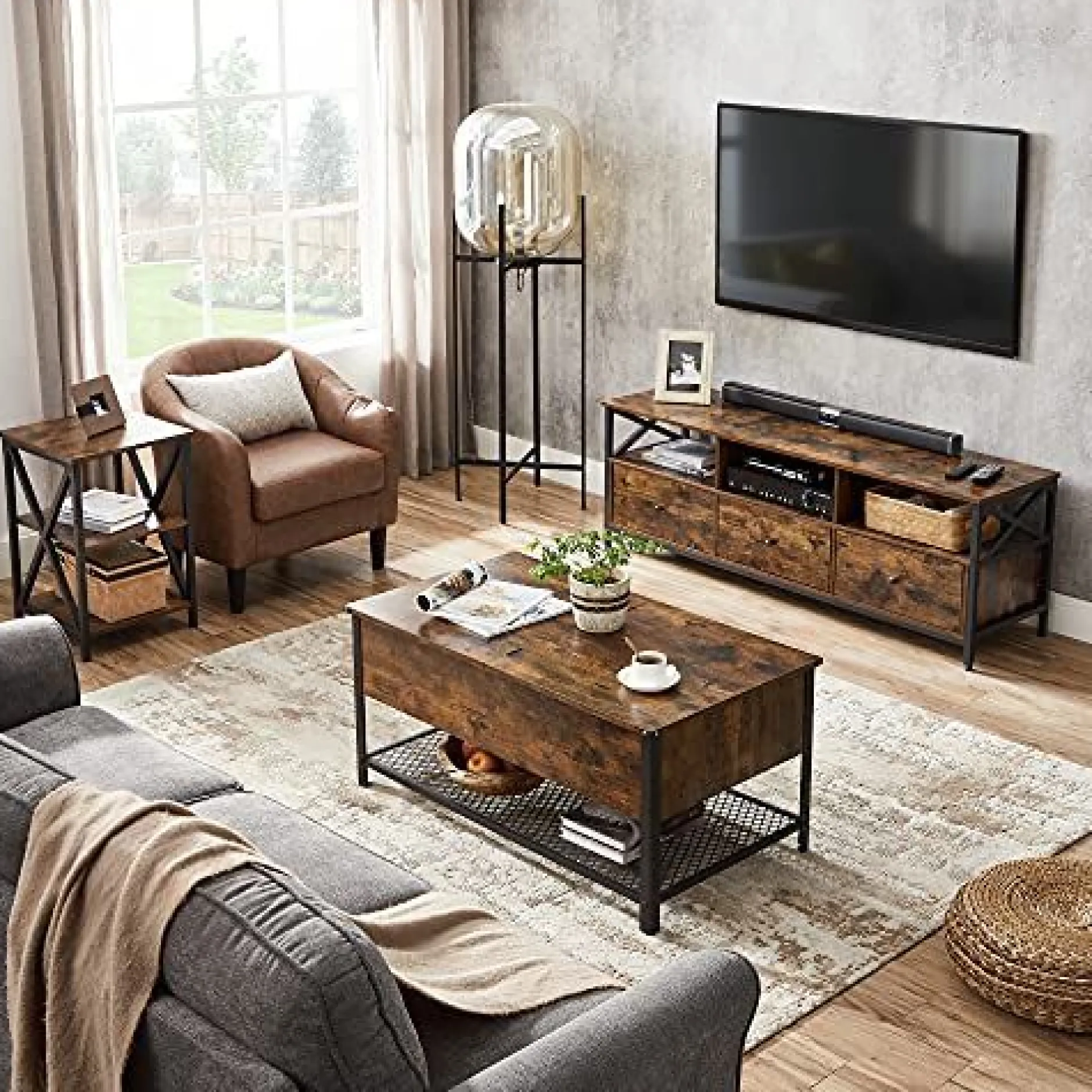 Industrieller Couchtisch mit Klappdeckel, Ablage und Regal