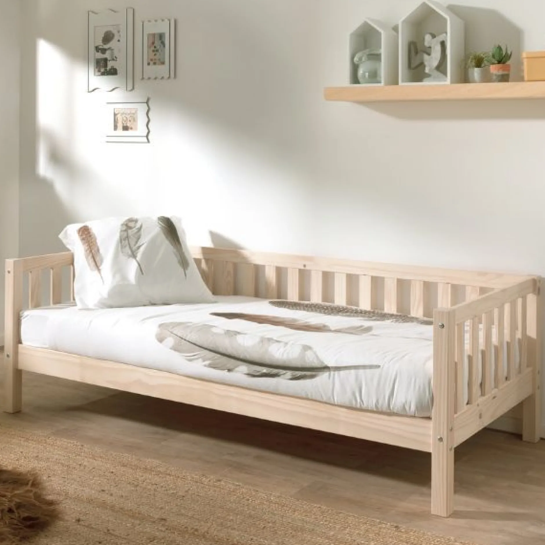 Kabinenbett Friedrich | 211,2 x 98,2 x 68 cm | Kiefernholz | Milky Pine Design