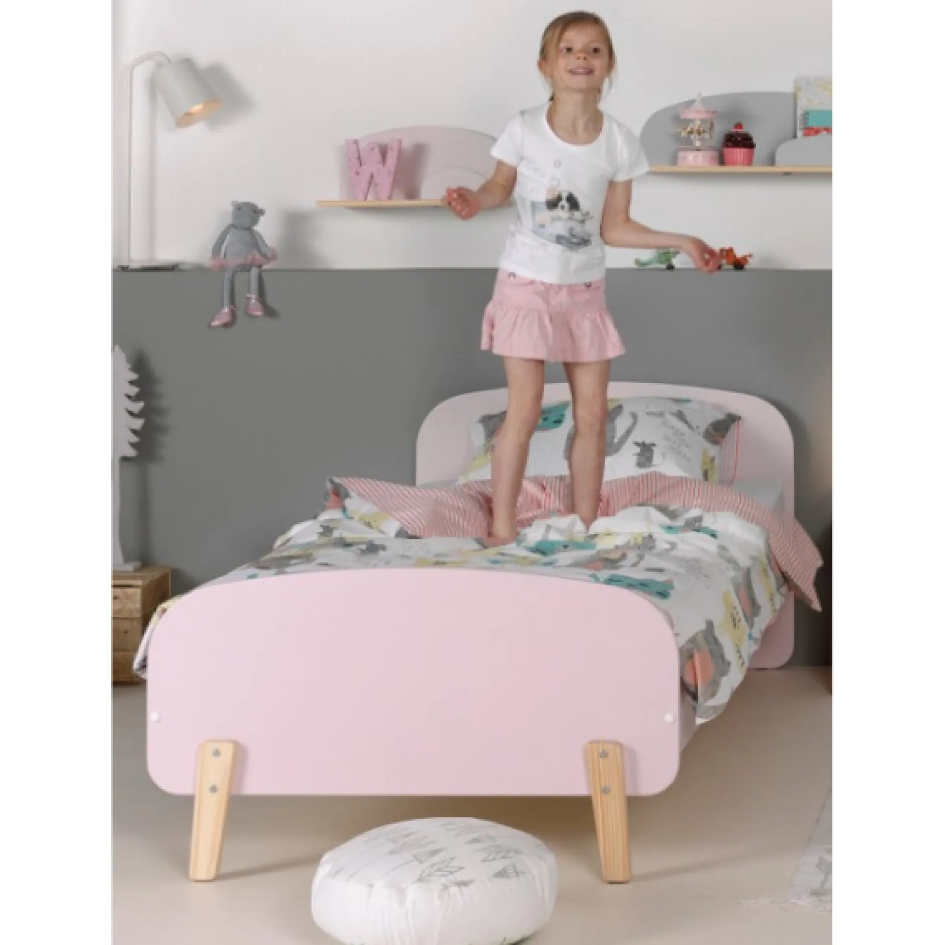 Kinderbett 90x200 cm mit Lattenrost und Nachttisch Kiddy-pink