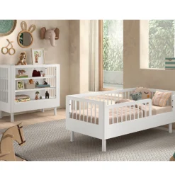 Kleinkindzimmer Forrest: Kleinkindbett 70x140cm, Wickeltisch - Buche weiß