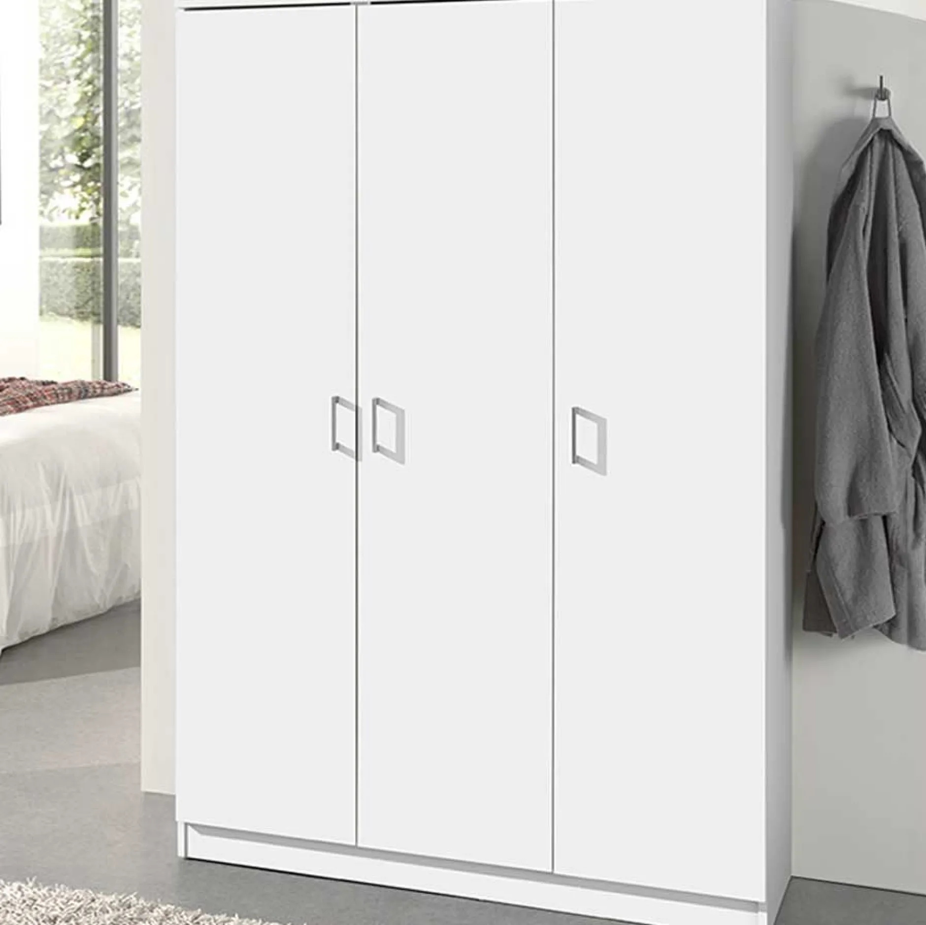 Lagerschrank Ray 120cm mit 3 Türen und 4 Einlegeböden - weiß