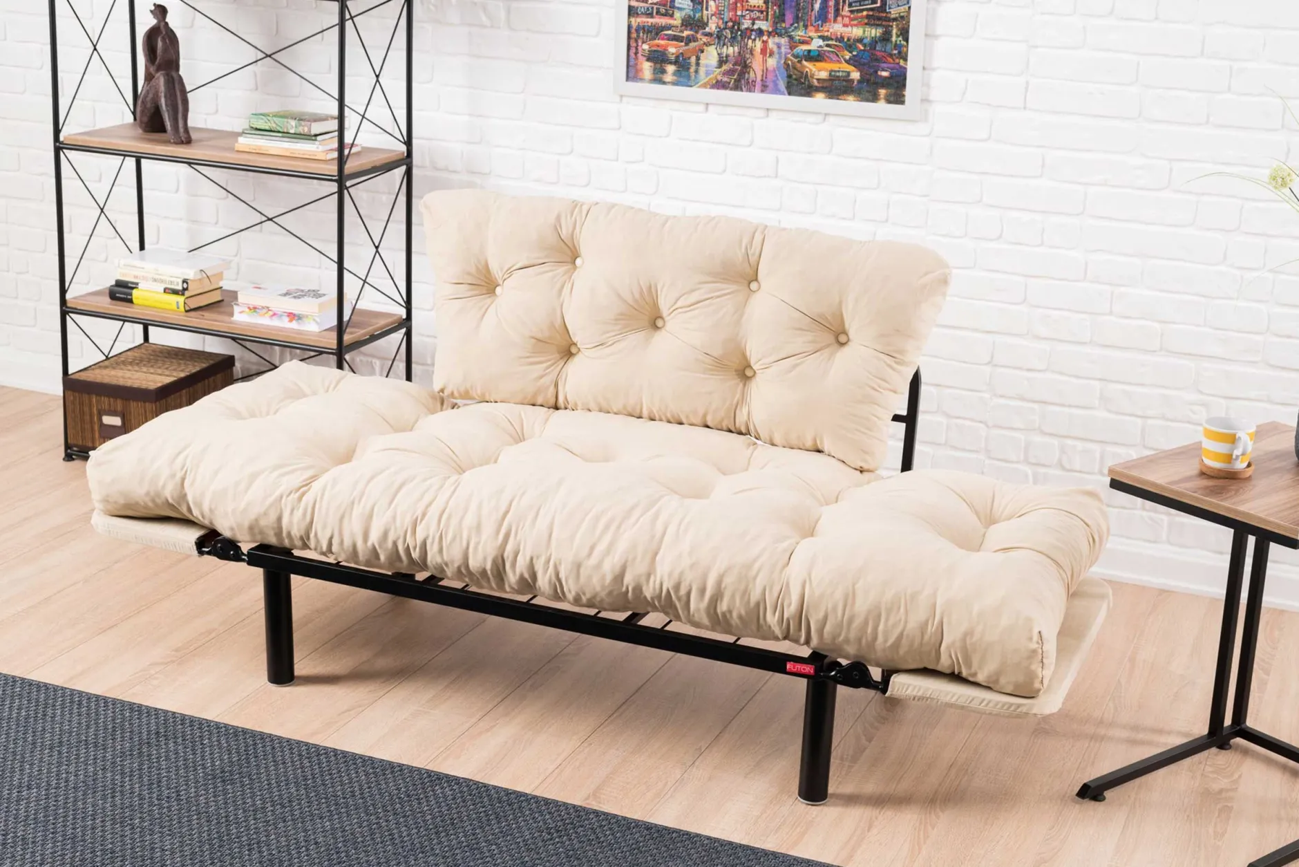 Nitta 2-Sitzer-Schlafsofa | Metallrahmen | Creme