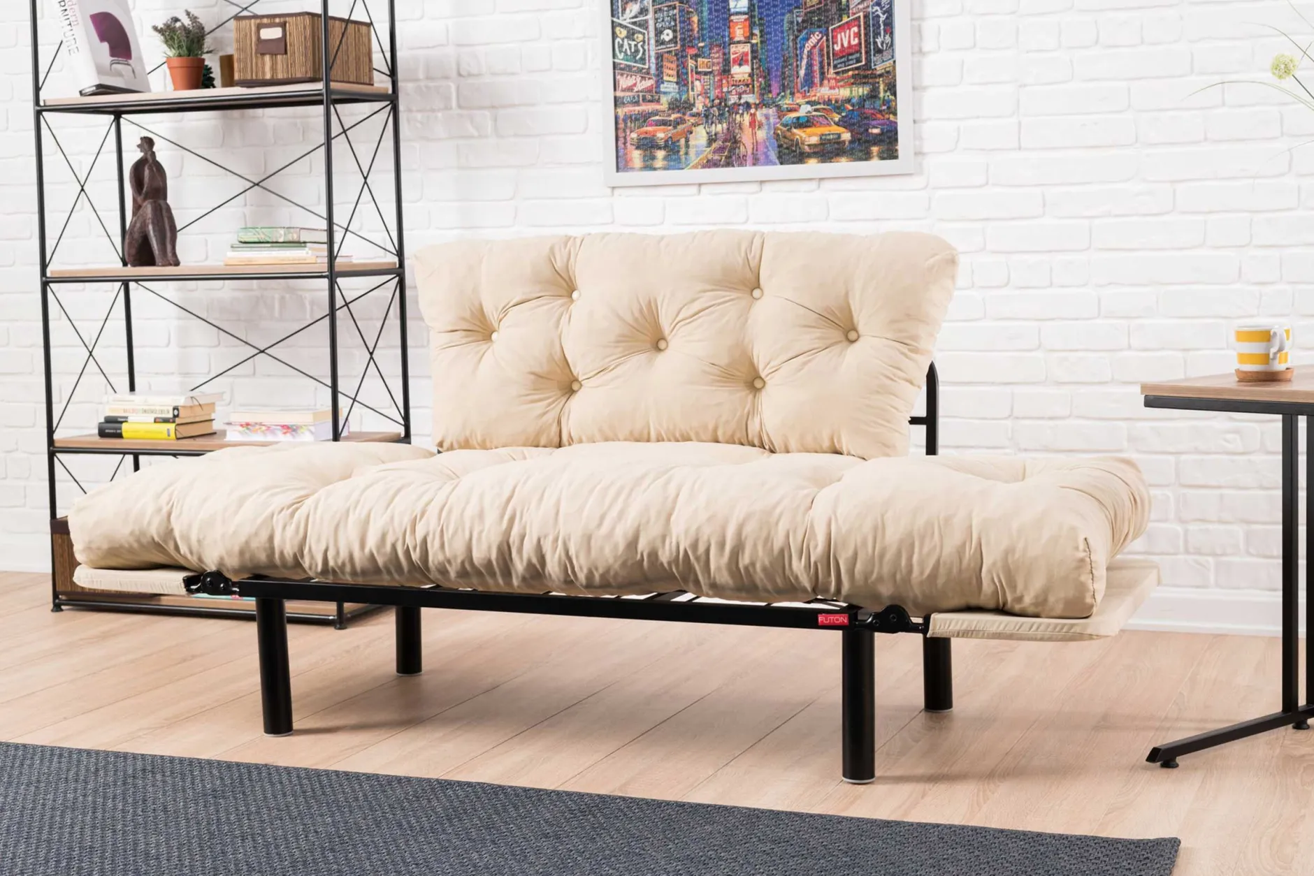 Nitta 2-Sitzer-Schlafsofa | Metallrahmen | Creme