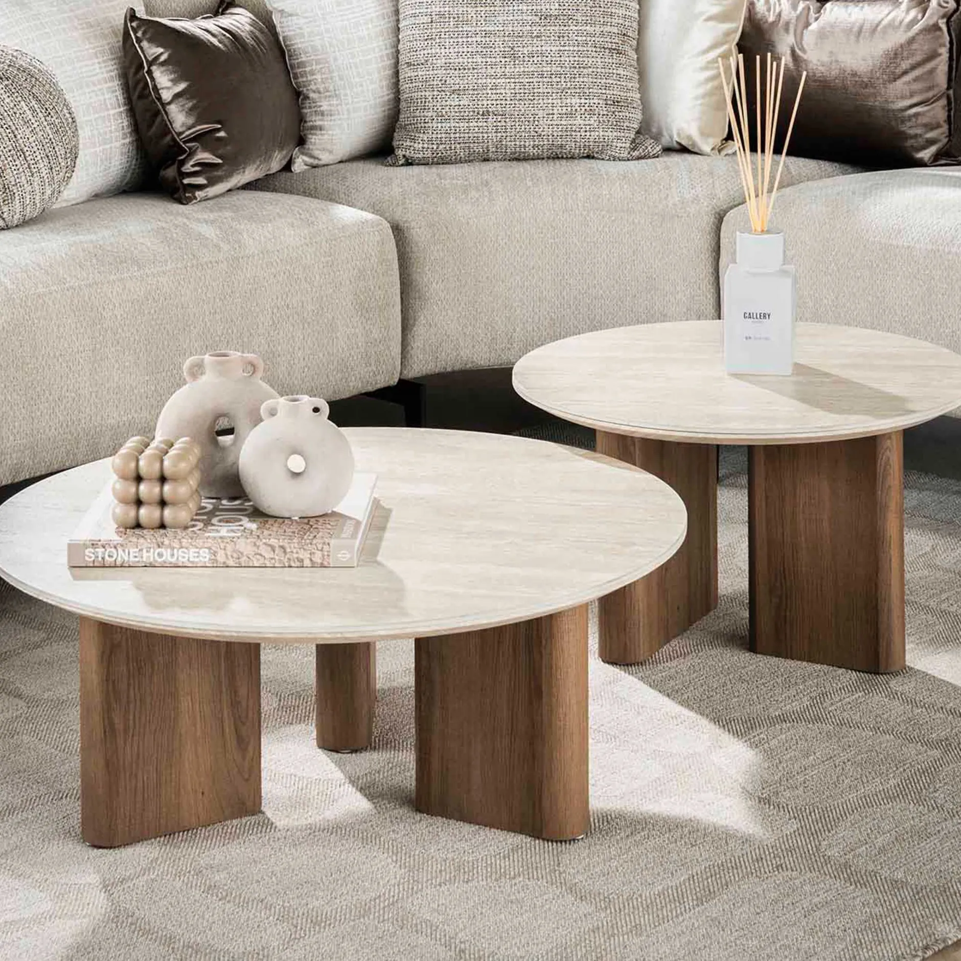 Romano Runder Keramischer Travertin Couchtisch Set/2