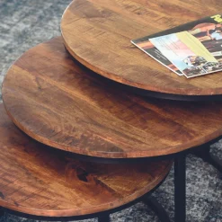 Satz von 3 Couchtischen Gaja-Magnolienholz
