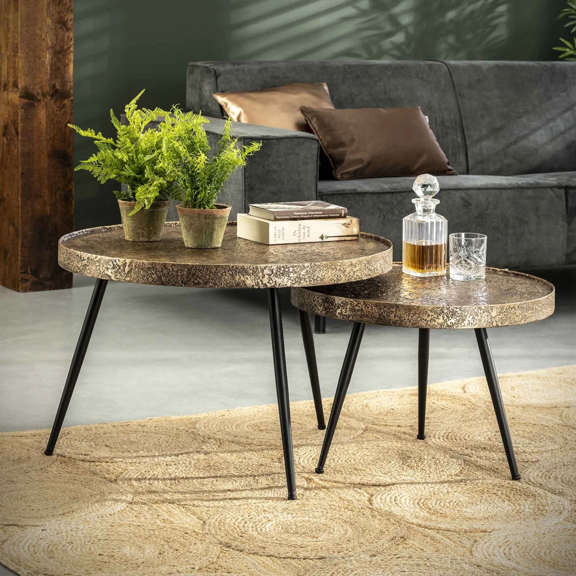 Satz von 2 Couchtischen Pomi - Bronze antik