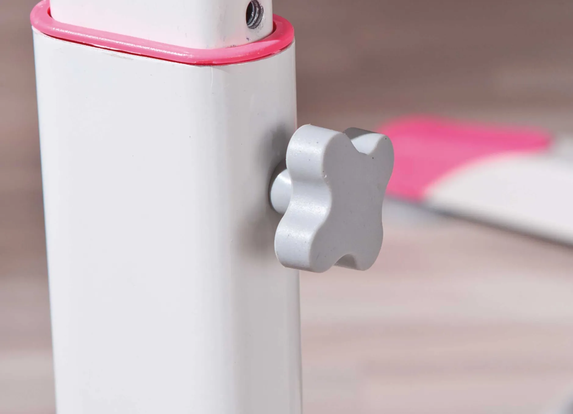 Schreibtisch Tamara mit kippbarer Tischplatte - Grün/Rosa