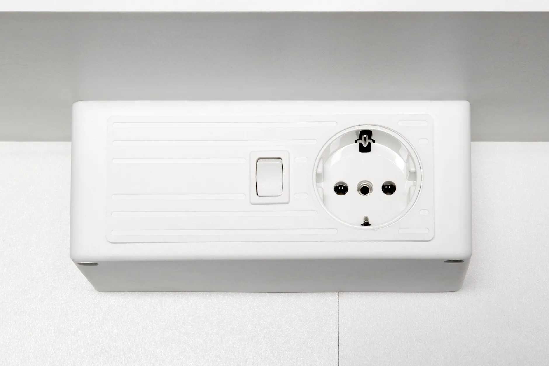 Spiegelschrank Bobbi 90cm Modell 2 3 Türen und led Beleuchtung - Eiche
