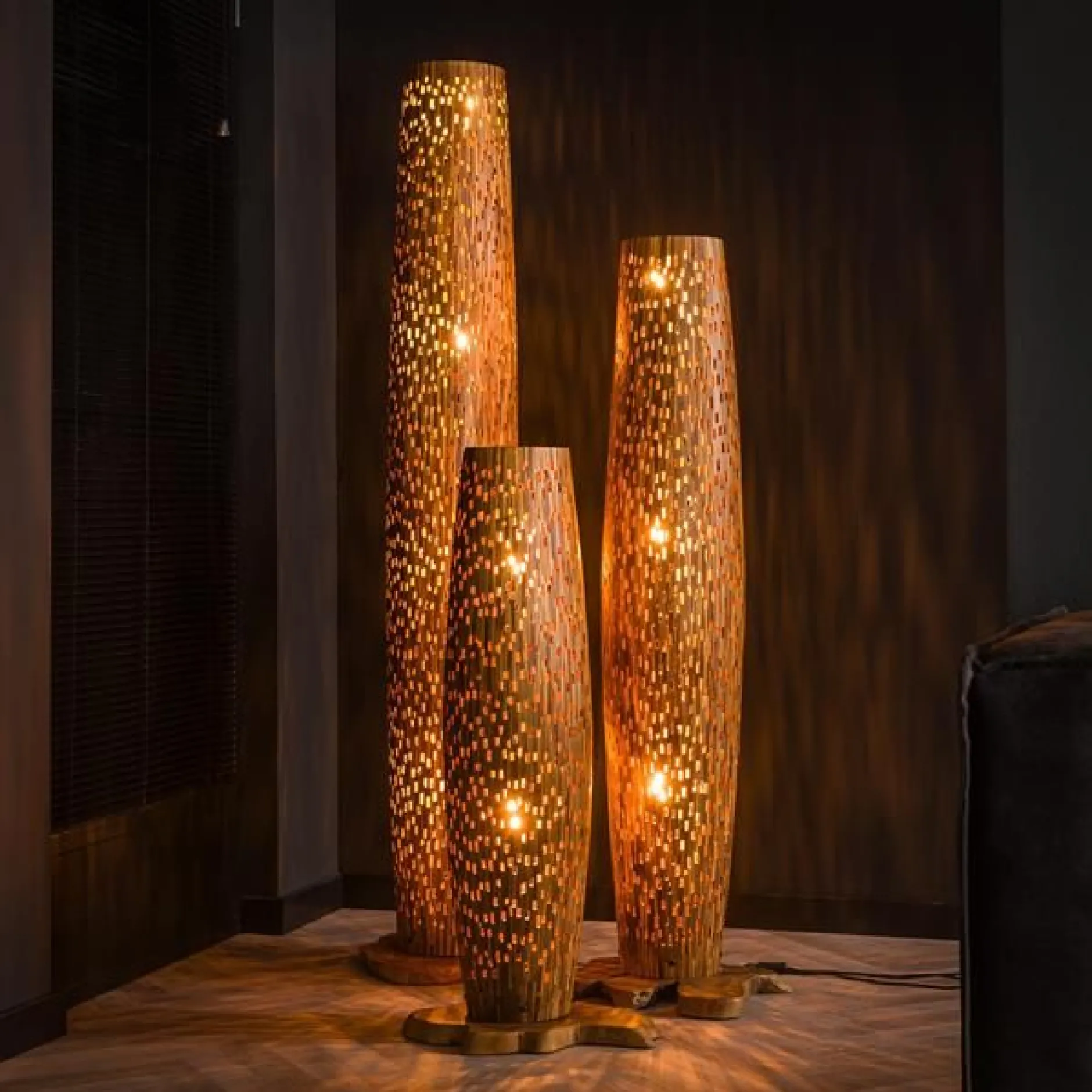 Stefanos Stehlampe 104 cm-recyceltes Teakholz
