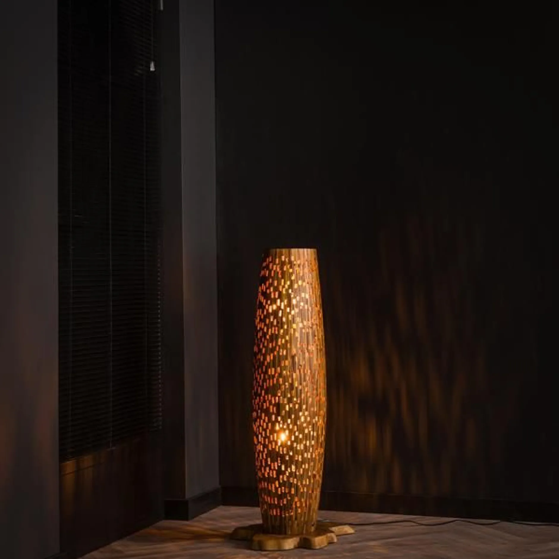 Stefanos Stehlampe 104 cm-recyceltes Teakholz