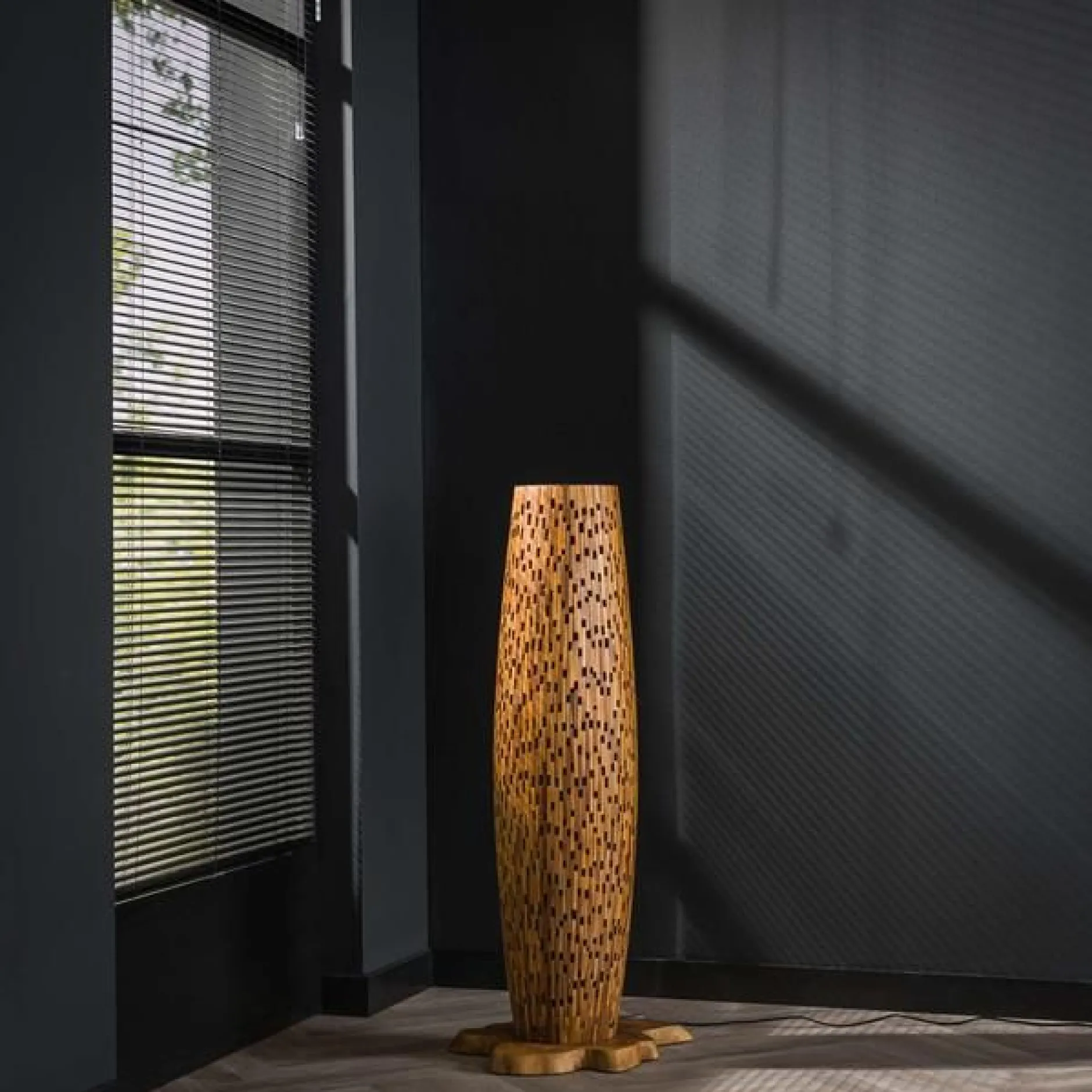 Stefanos Stehlampe 104 cm-recyceltes Teakholz