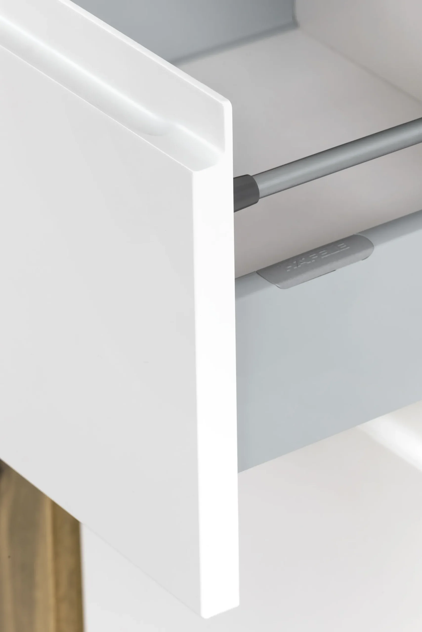 Säulenschrank Varese | 65 x 35 x 180 cm | Weiß