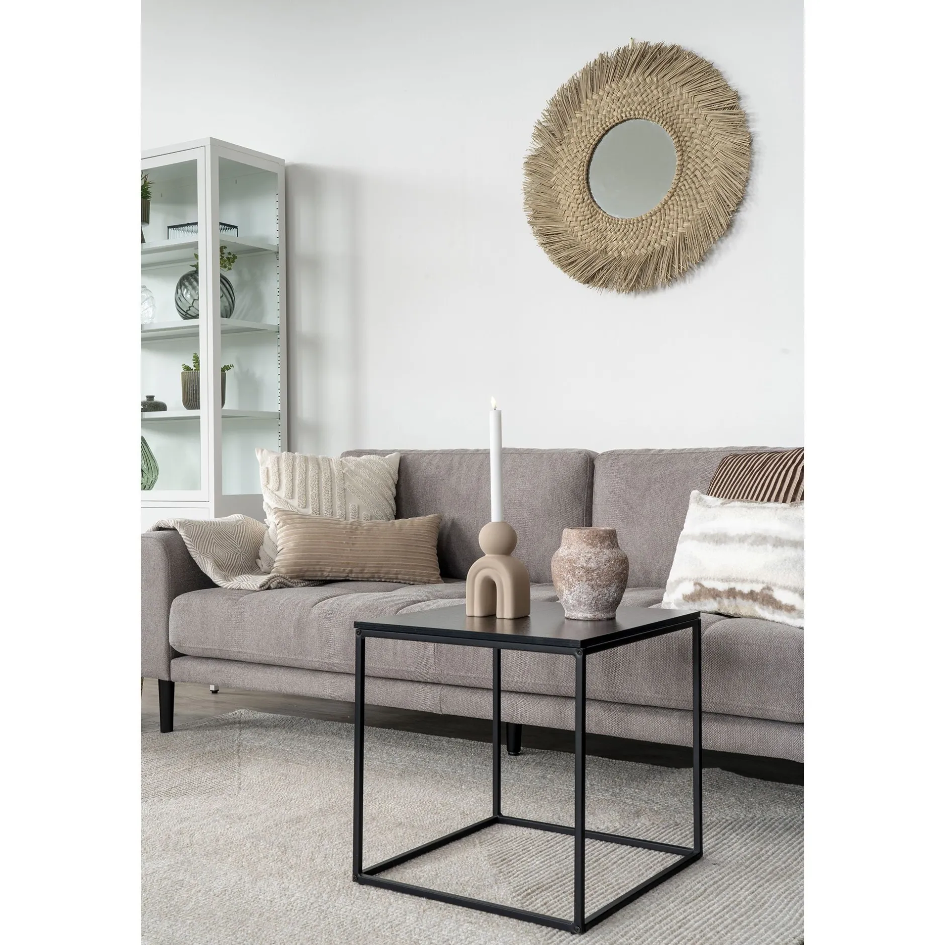 Vita Schwarzer Beistelltisch - 45x45 cm Stahl und Melamin