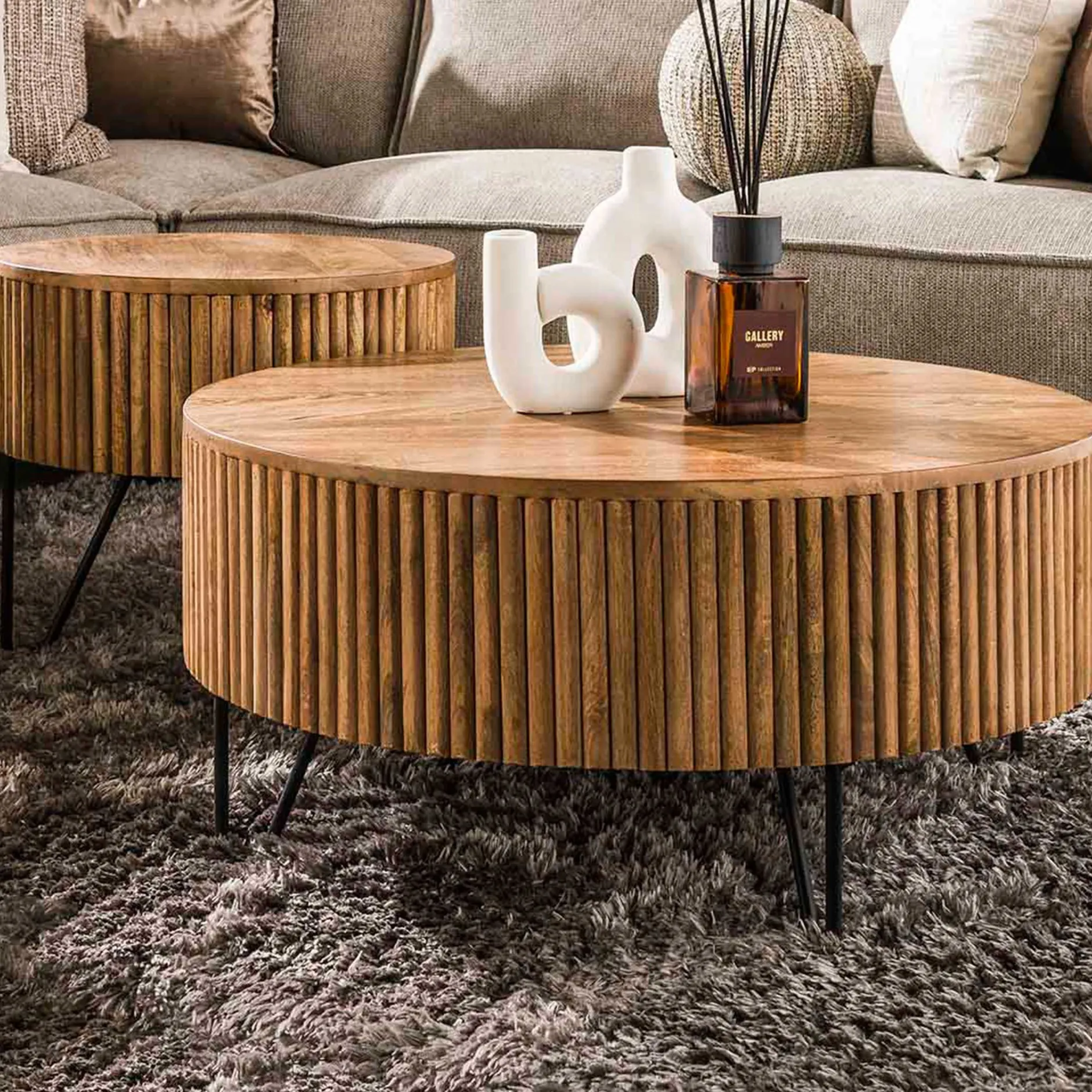 Wave Runde Mangoholz Couchtische Set/2 - Sand Finish