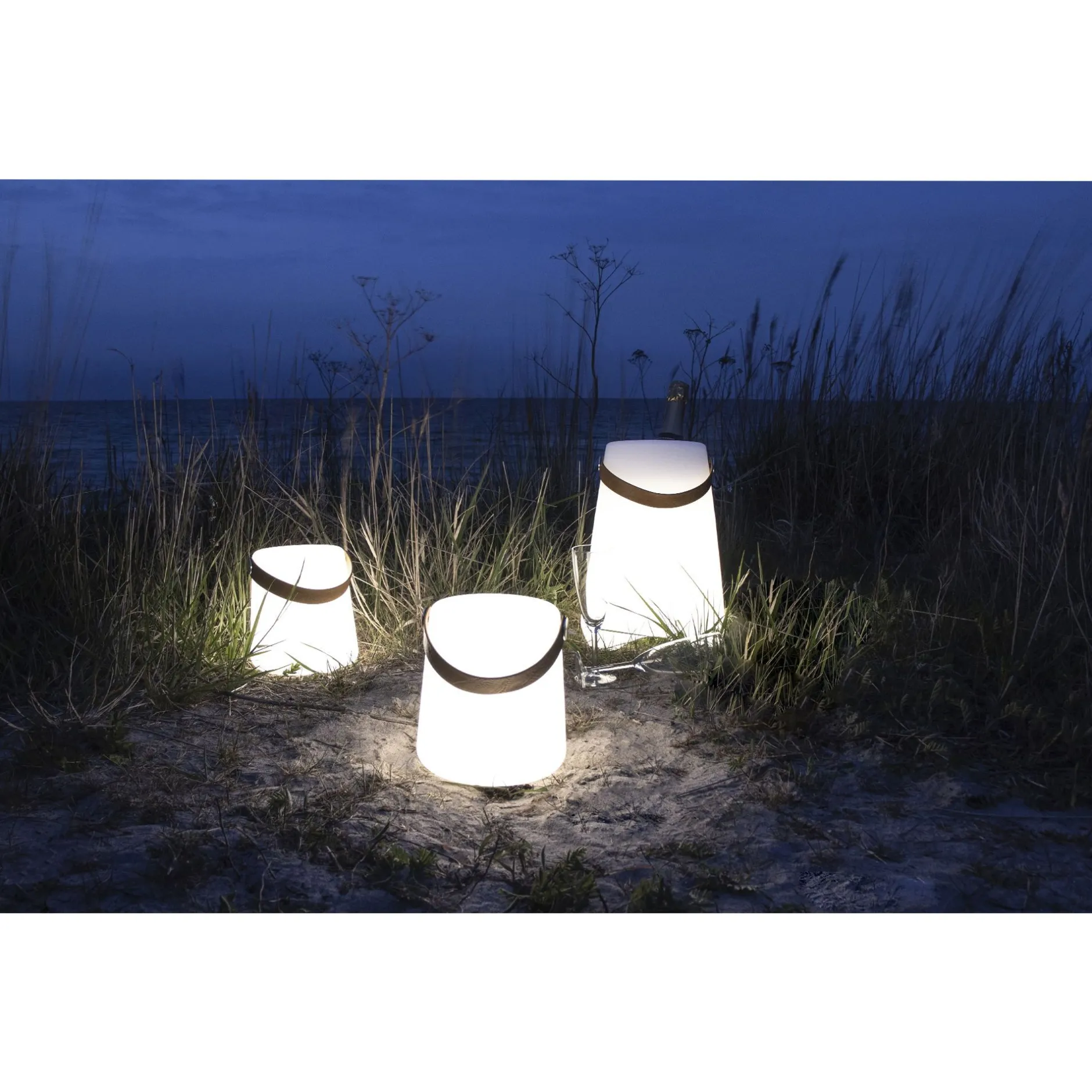 Weiße LED-Lampe mit Armband, wiederaufladbar