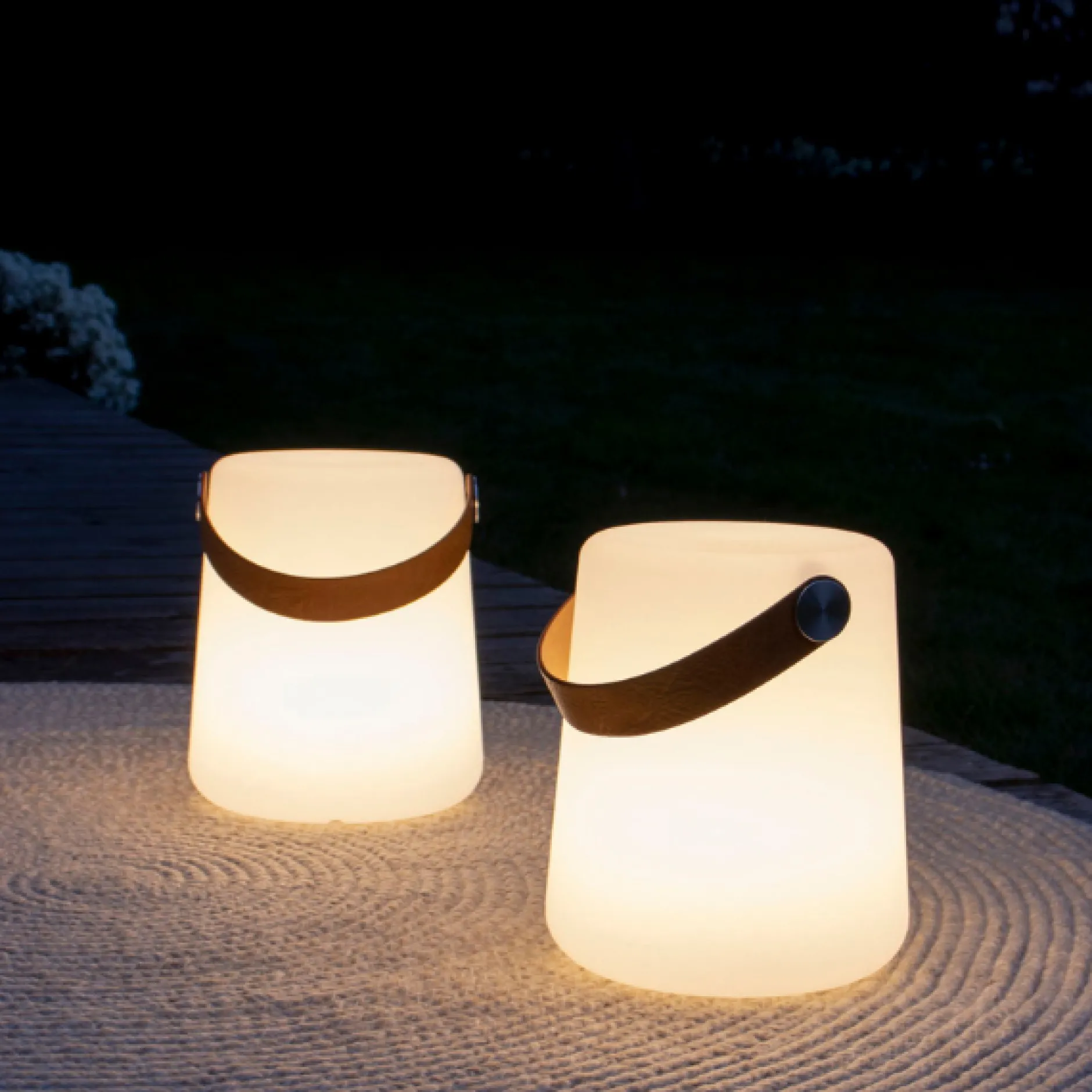 Weiße LED-Lampe mit Armband, wiederaufladbar