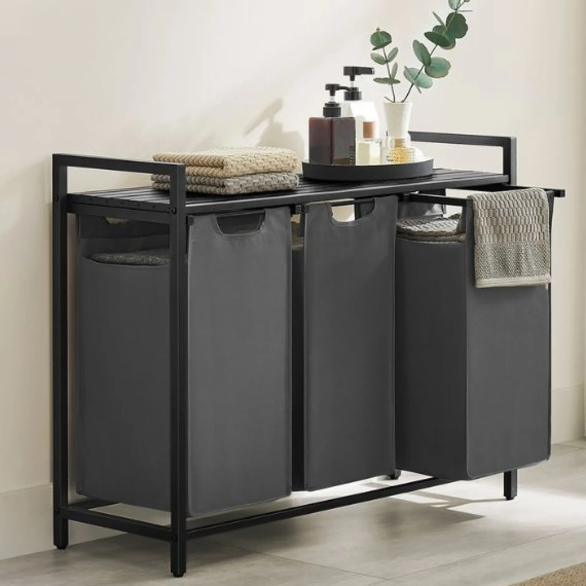 Wäschekorb mit Regal Polly | Drei Fächer | 92,5 x 33 x 72 cm | Grau