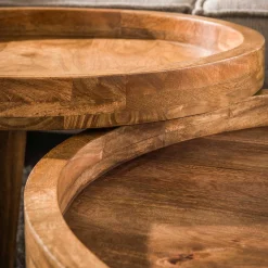 Zweistöckiges Mangoholz-Dreibein-Couchtisch-Set in Sand